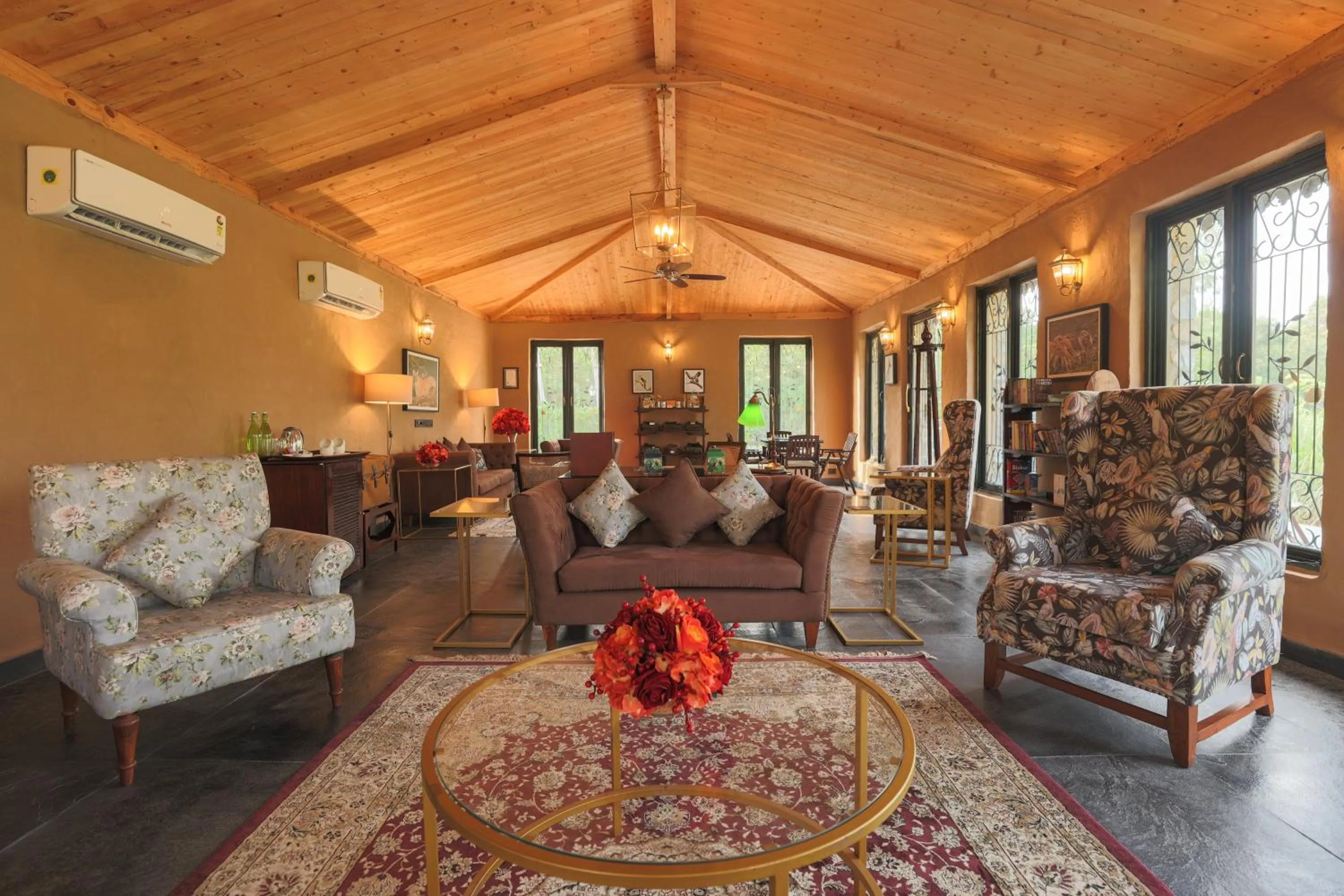 Lounge or bar in Aalia Jungle Retreat and Spa, Bandarjudh, Haridwar - Araiya Anthology