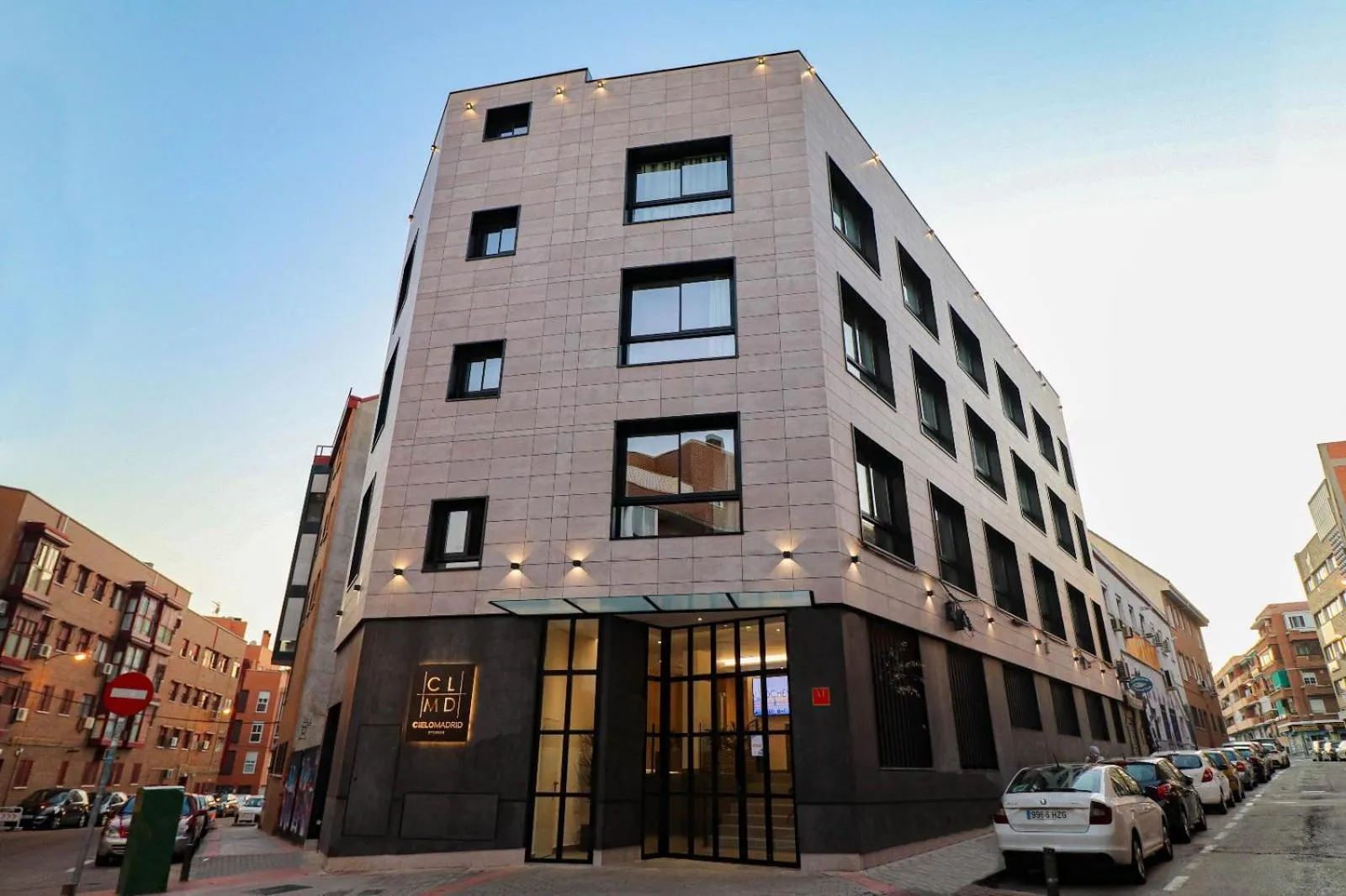 Facade/entrance in Studios Cielo Madrid