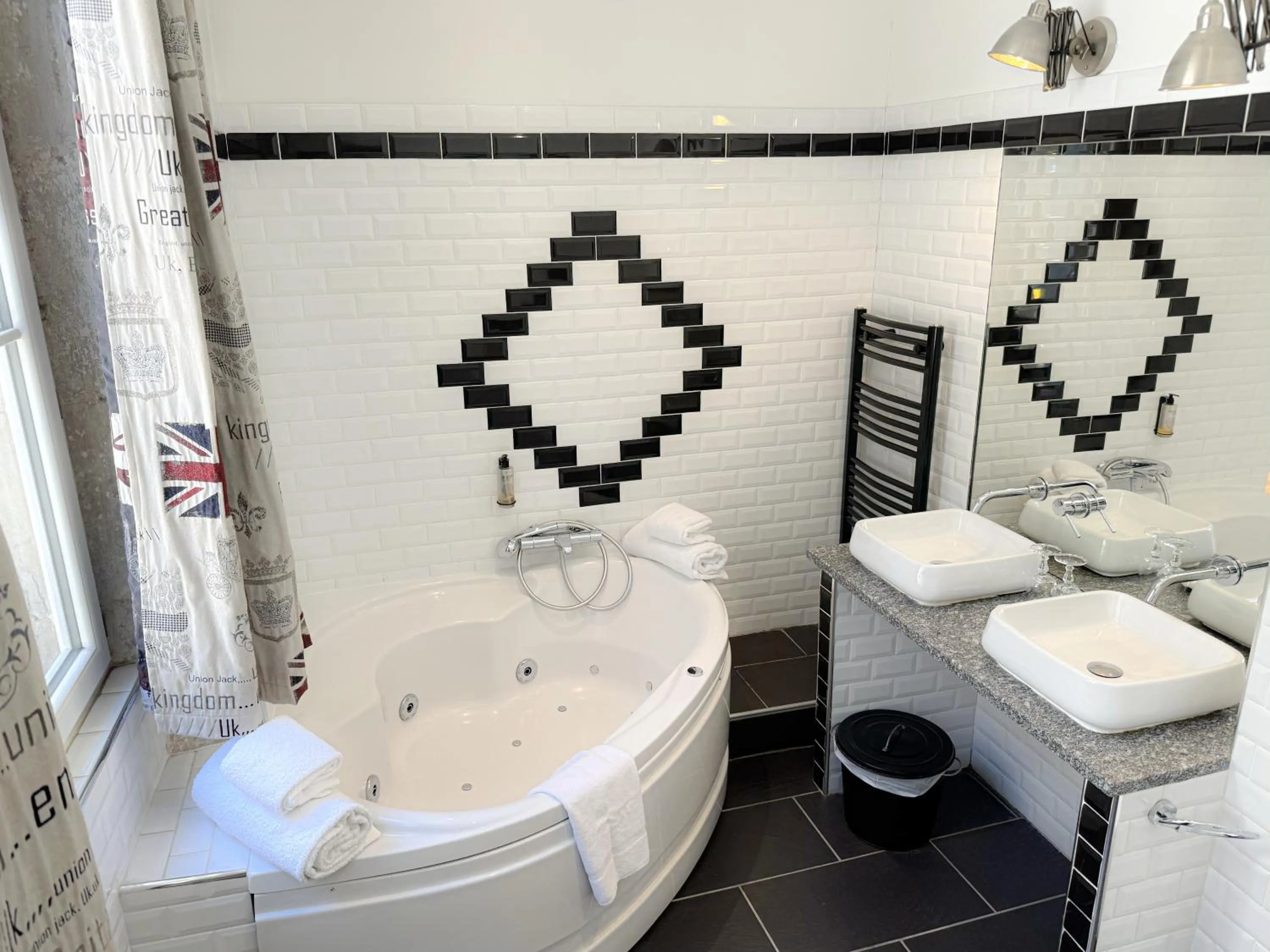 Shower in Europe Hôtel