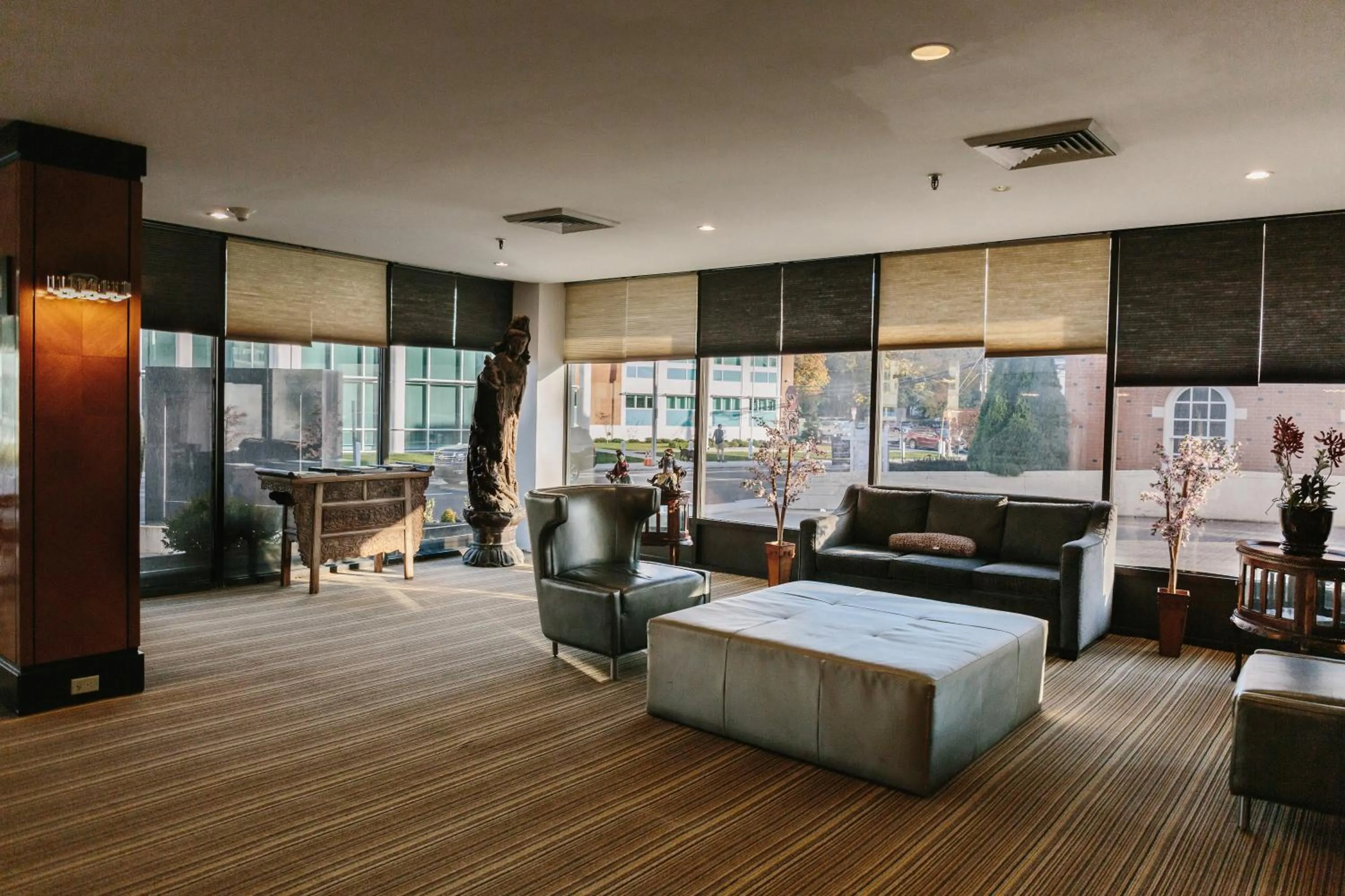 Lobby or reception in Stamford Suites