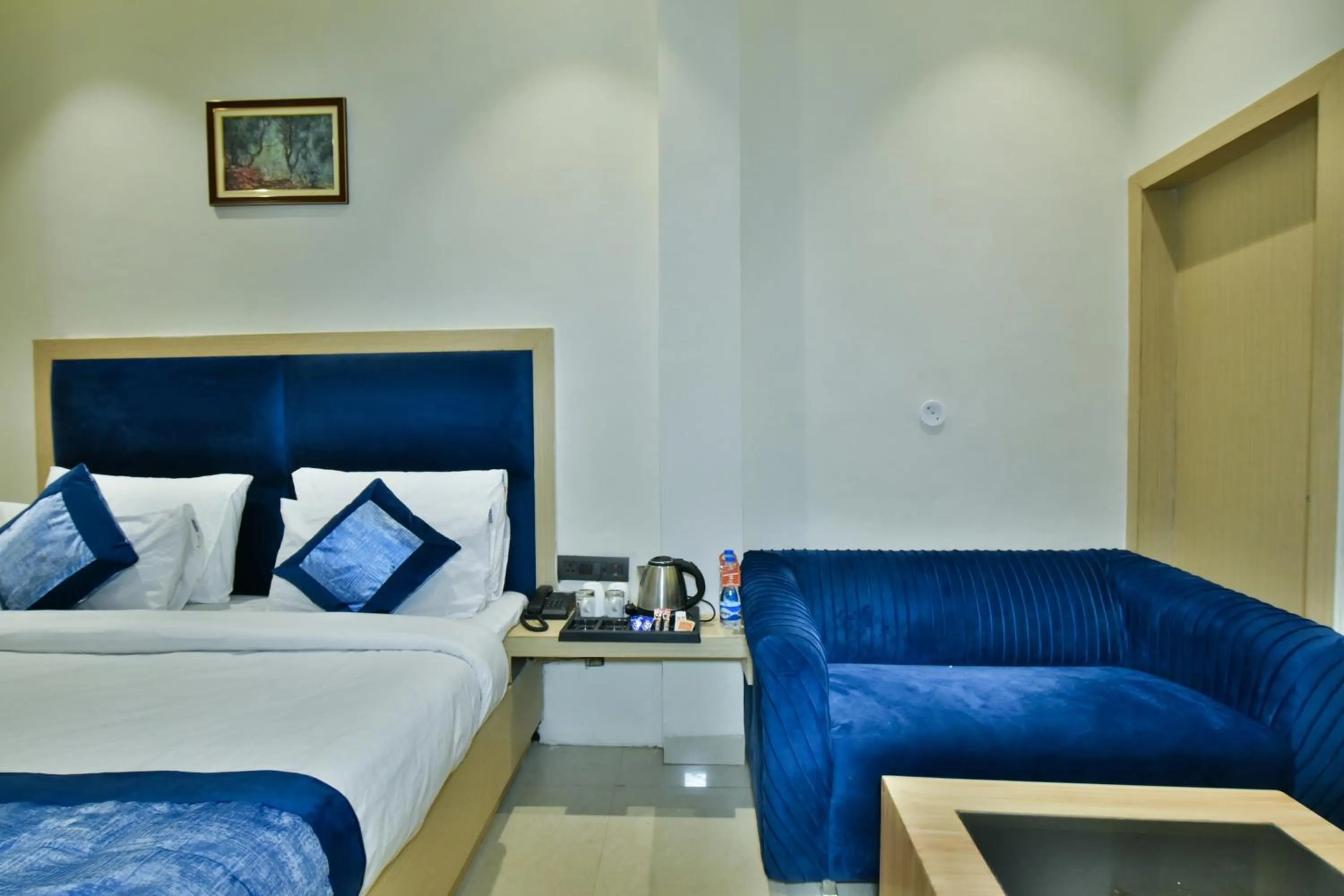 Photo of the whole room, Bed in Hotel Puri Palace