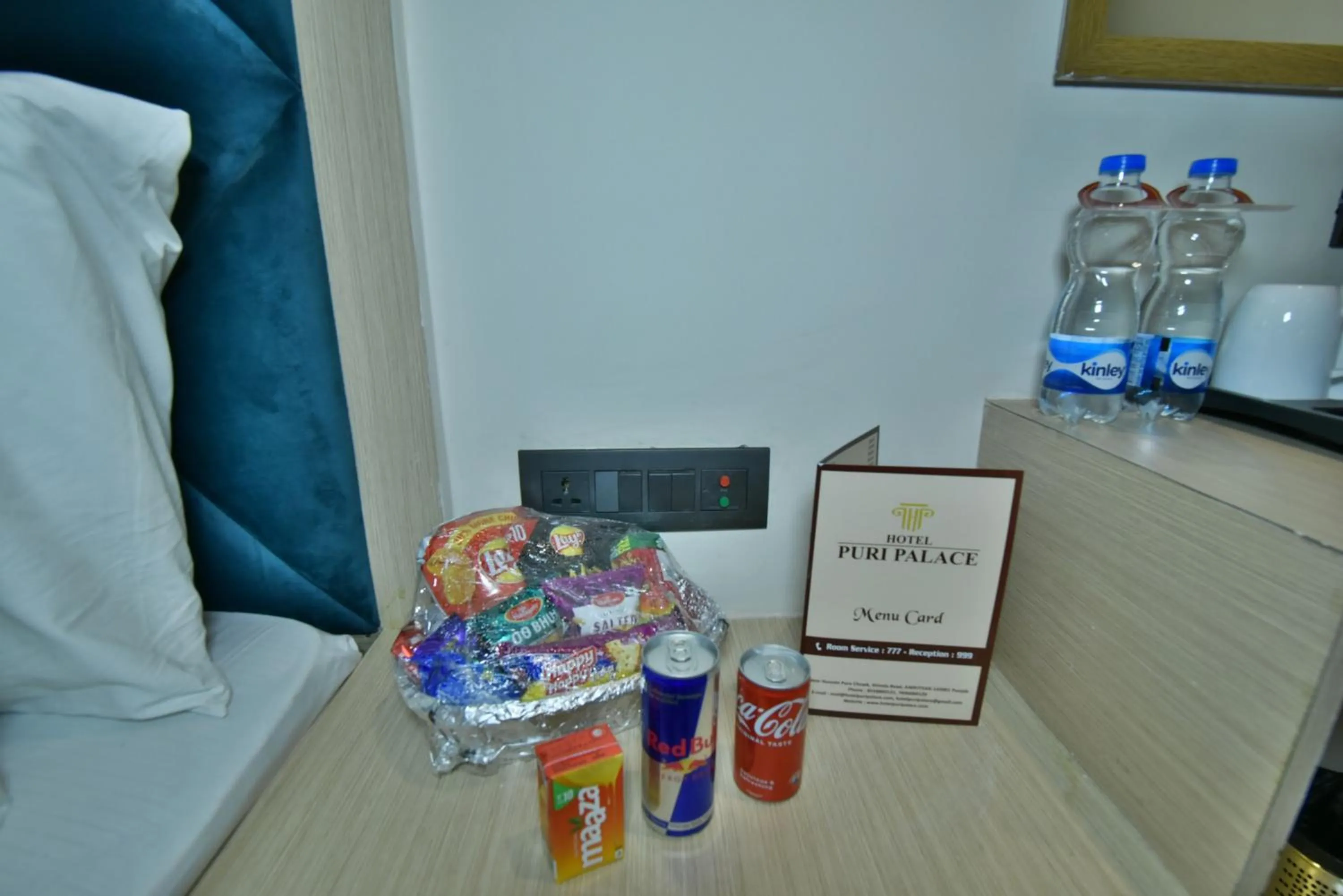 Food and drinks in Hotel Puri Palace