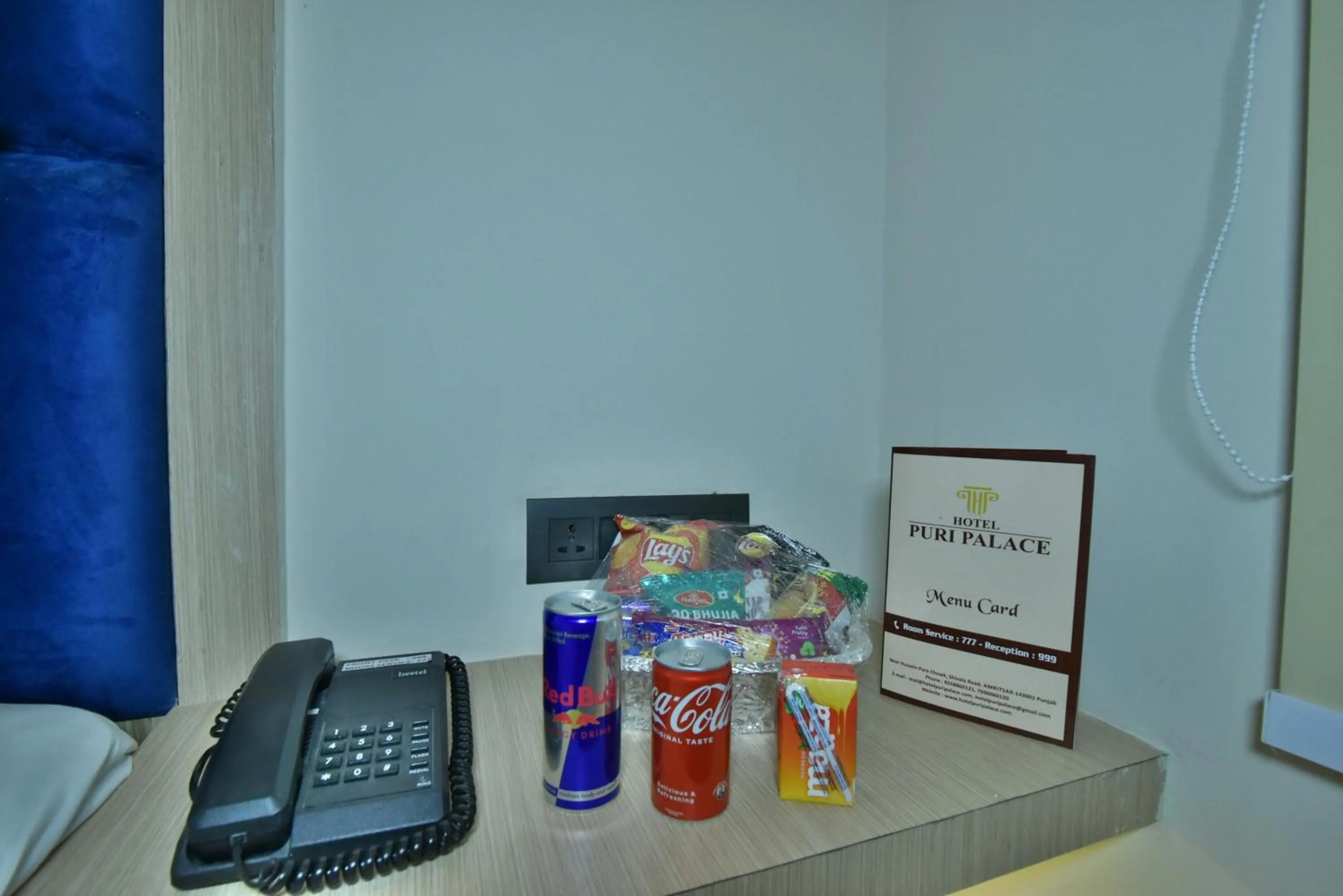 Food and drinks in Hotel Puri Palace