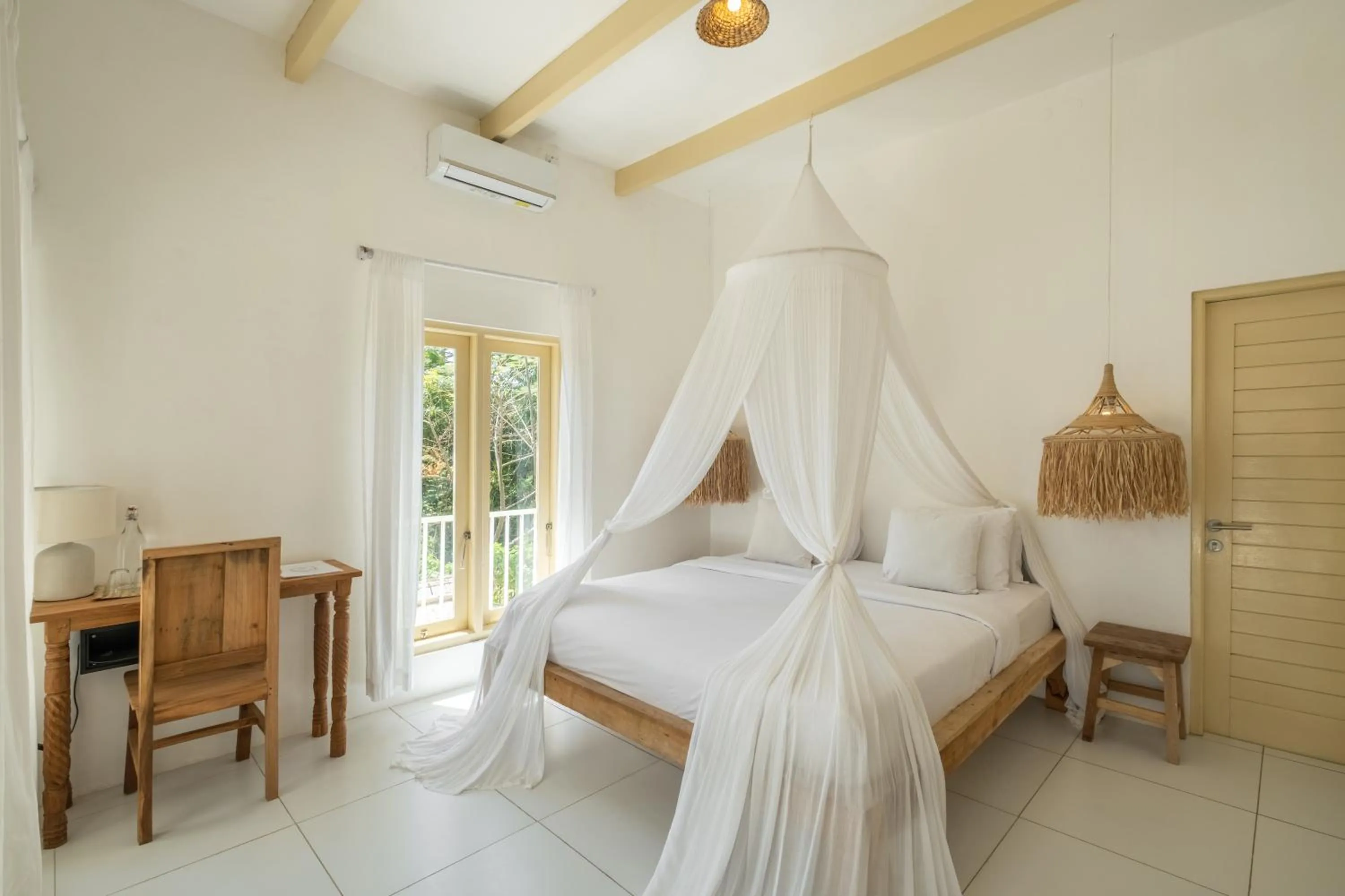 Bed in The Warm Sun - Bingin