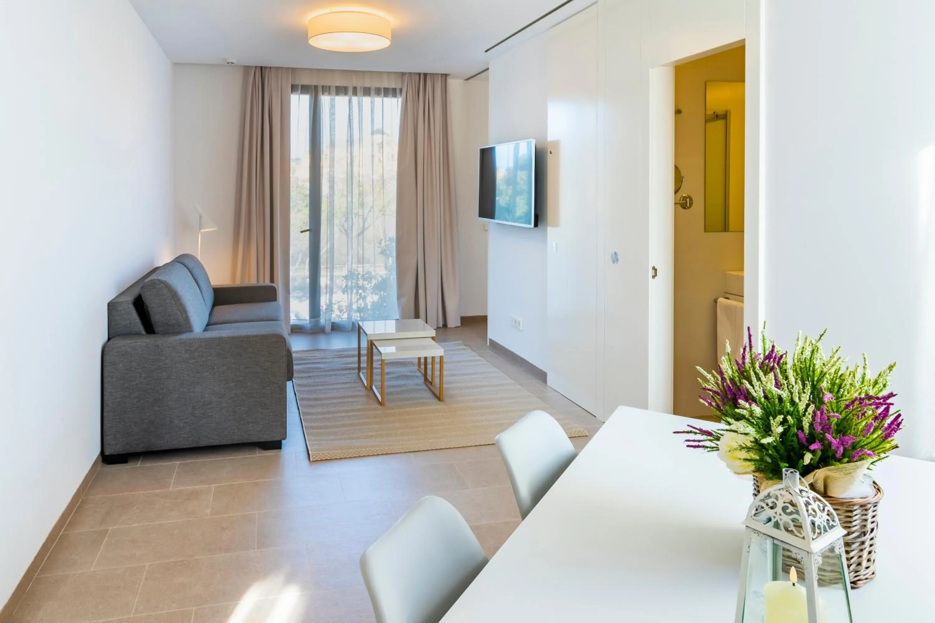 TV and multimedia in Tandem Torre de la Calahorra