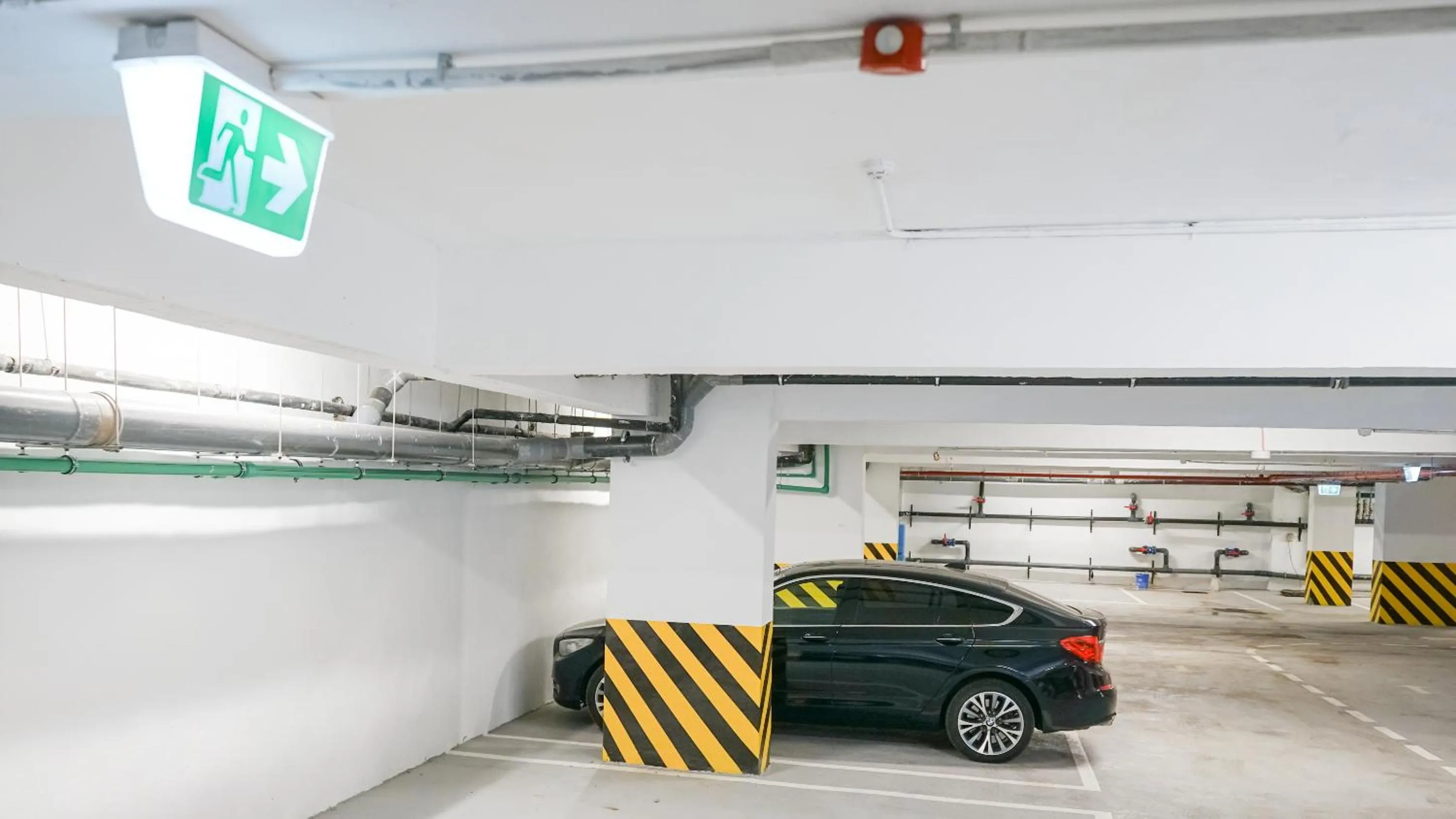 Parking in STAR LAND HOTEL BASTOS