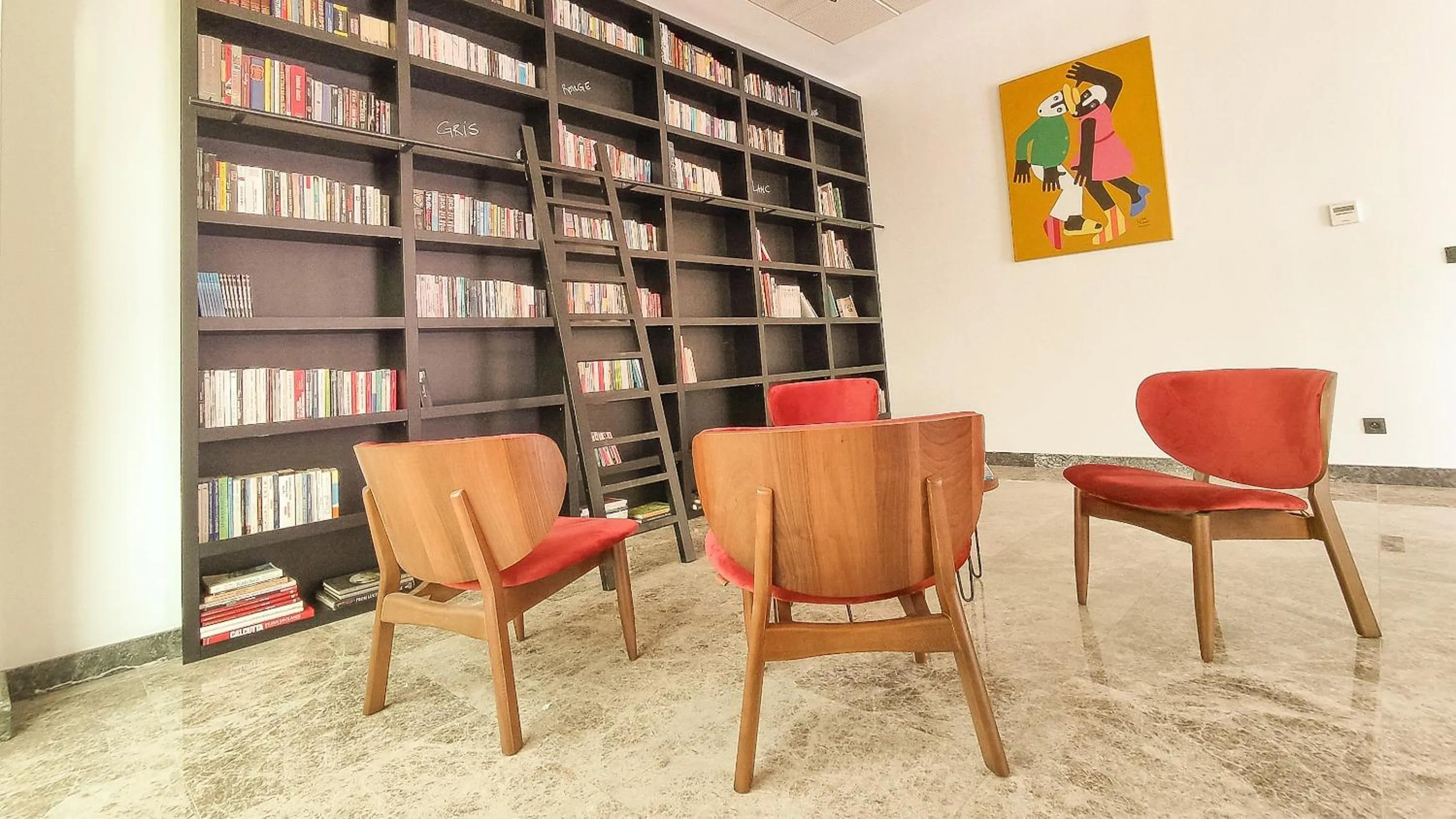 Library in STAR LAND HOTEL BASTOS