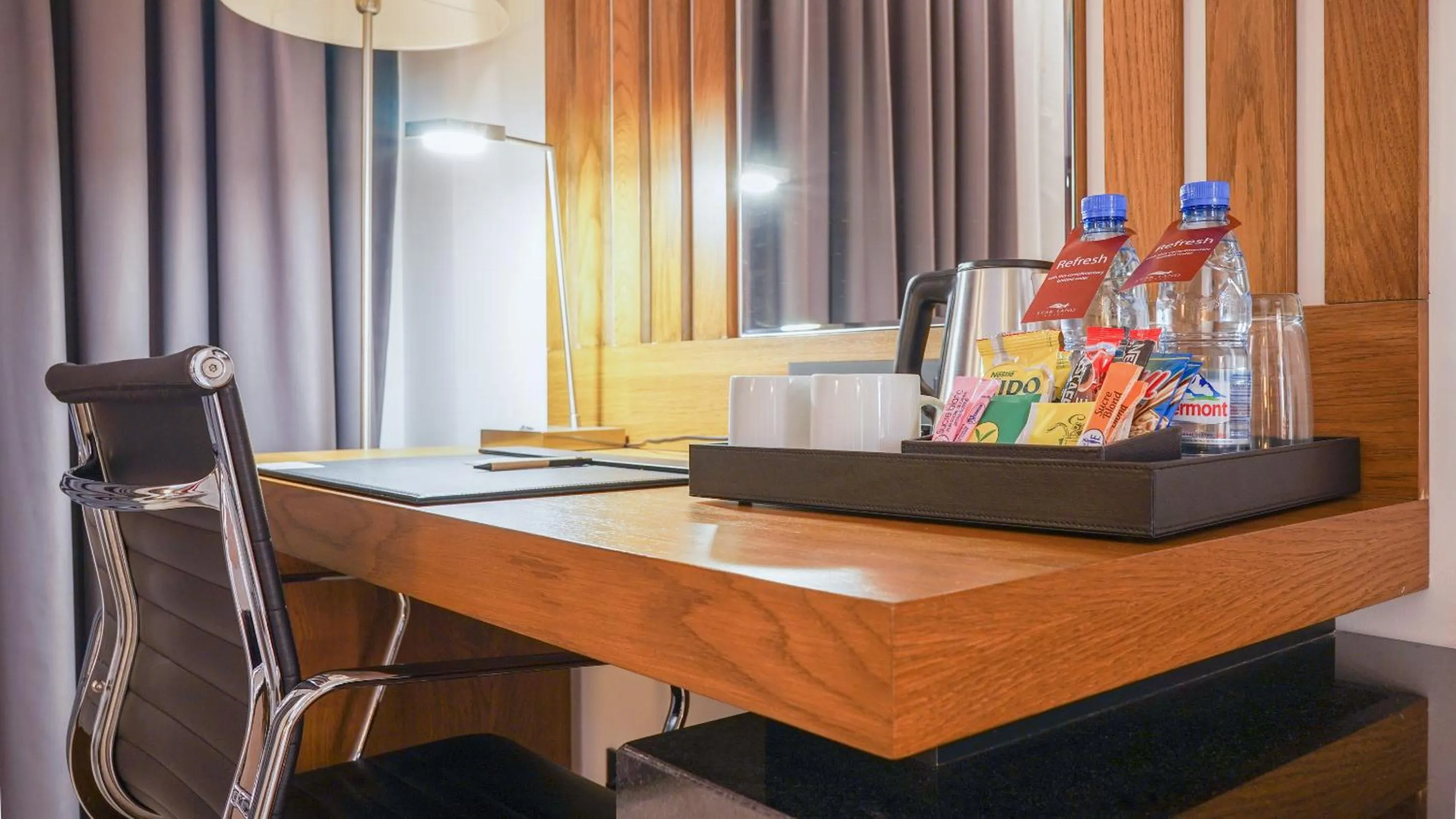 Coffee/tea facilities in STAR LAND HOTEL BASTOS