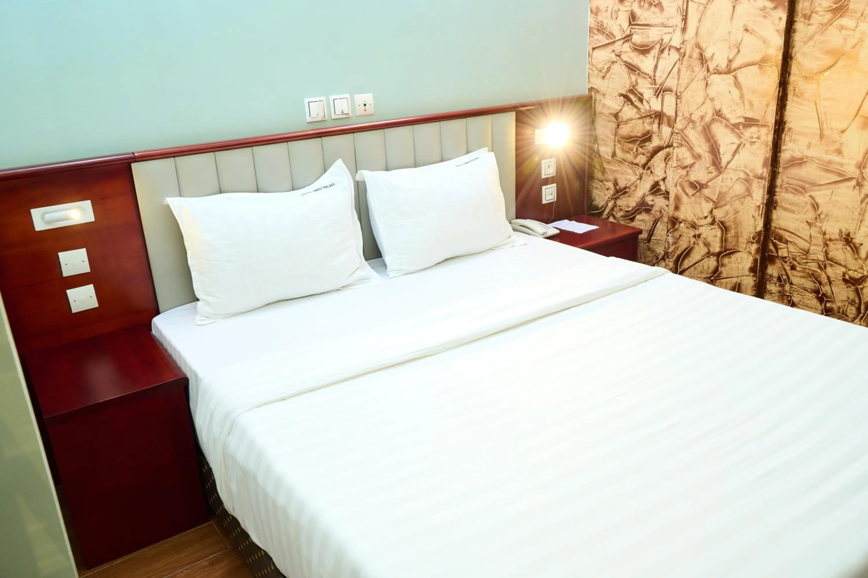 Bed in Hôtel Sindz Palace