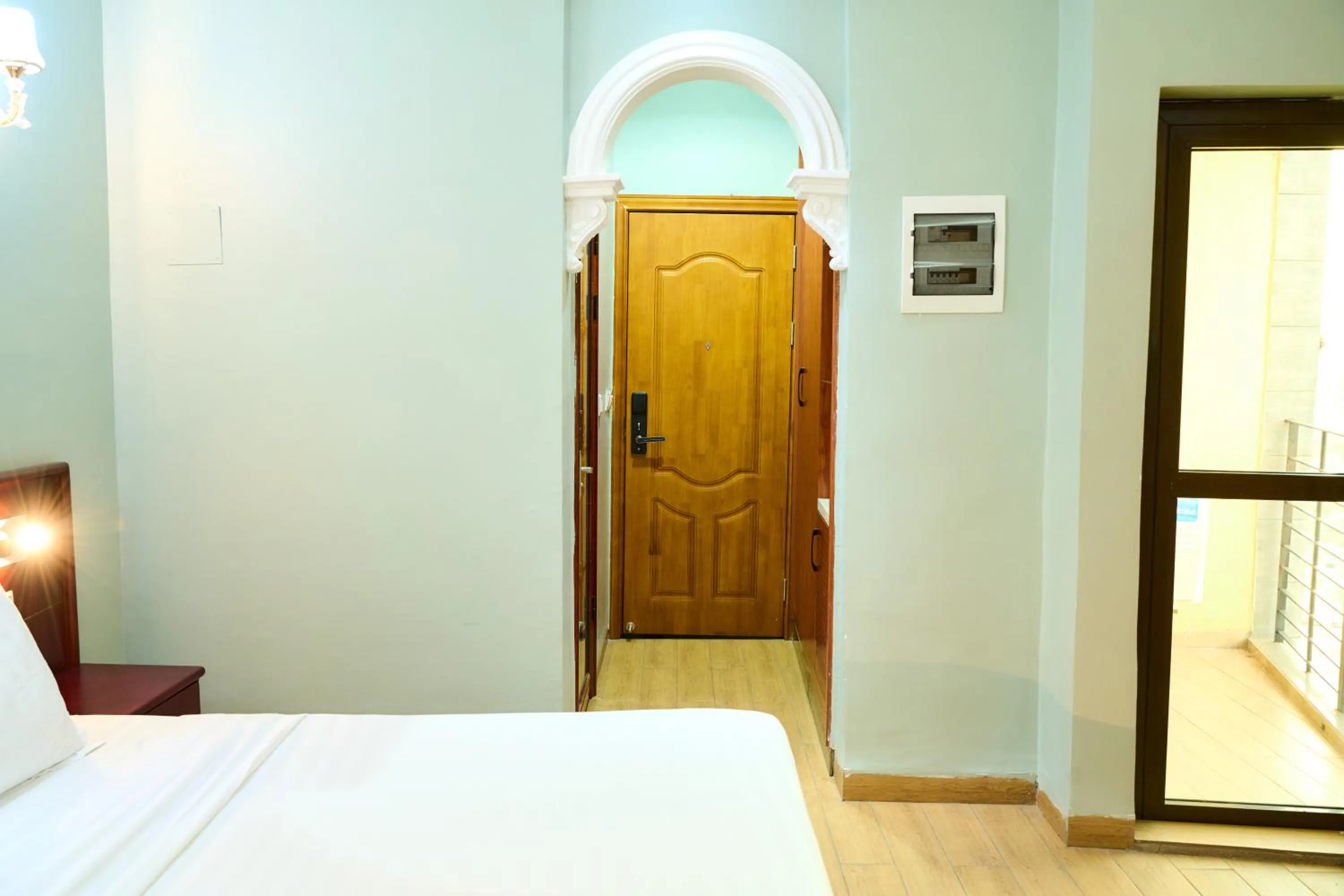 Photo of the whole room, Bed in Hôtel Sindz Palace