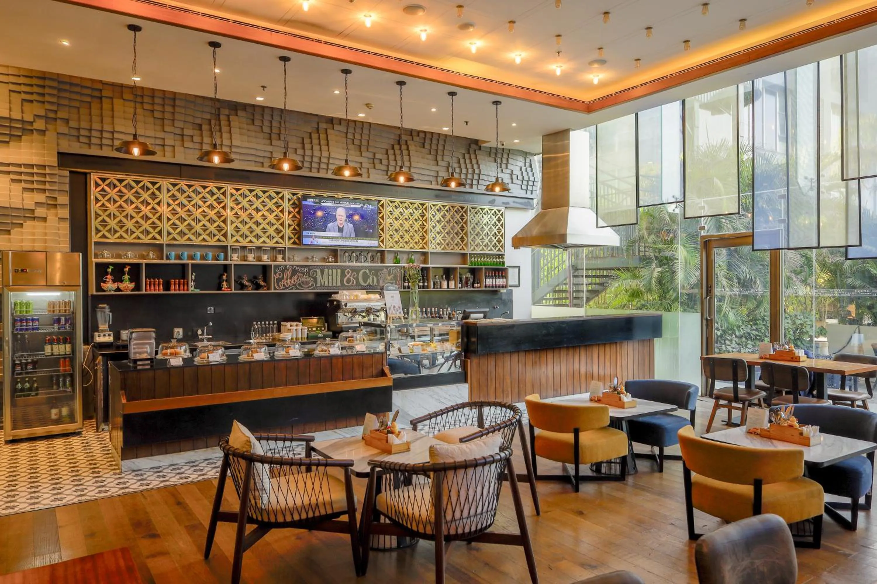 Restaurant/places to eat in Renaissance Ahmedabad Hotel