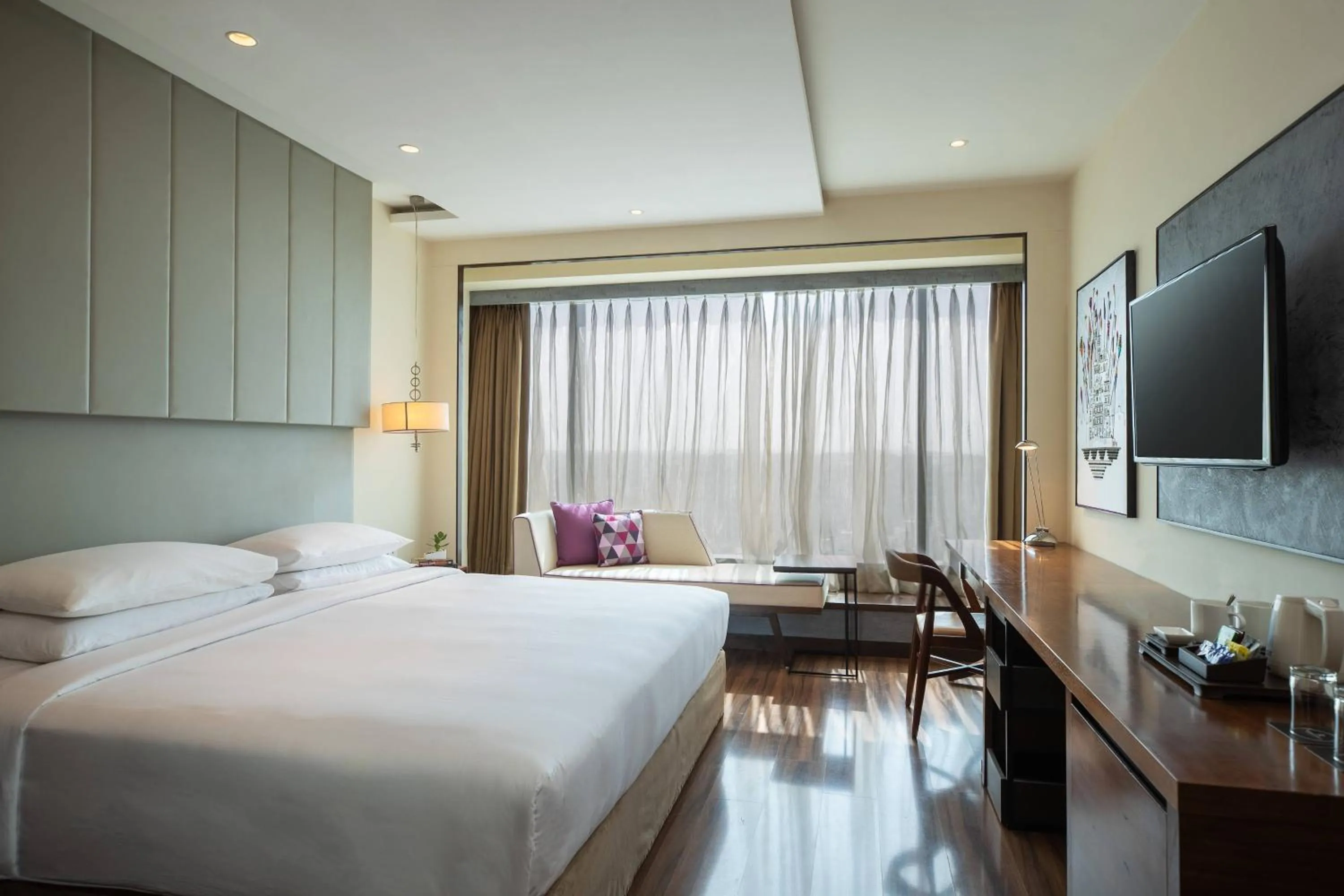 Photo of the whole room, Bed in Renaissance Ahmedabad Hotel