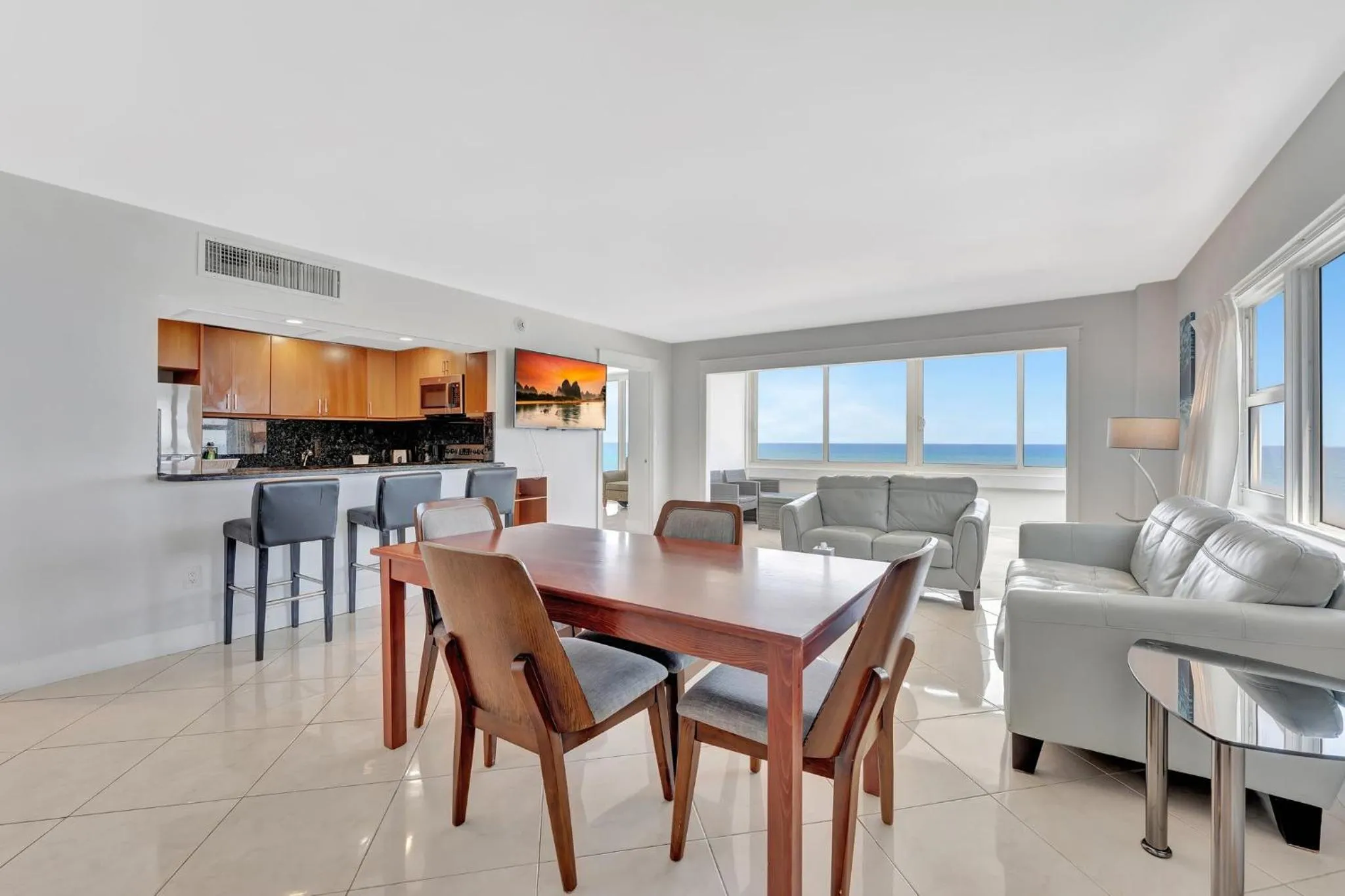 Ocean Manor Beach Resort