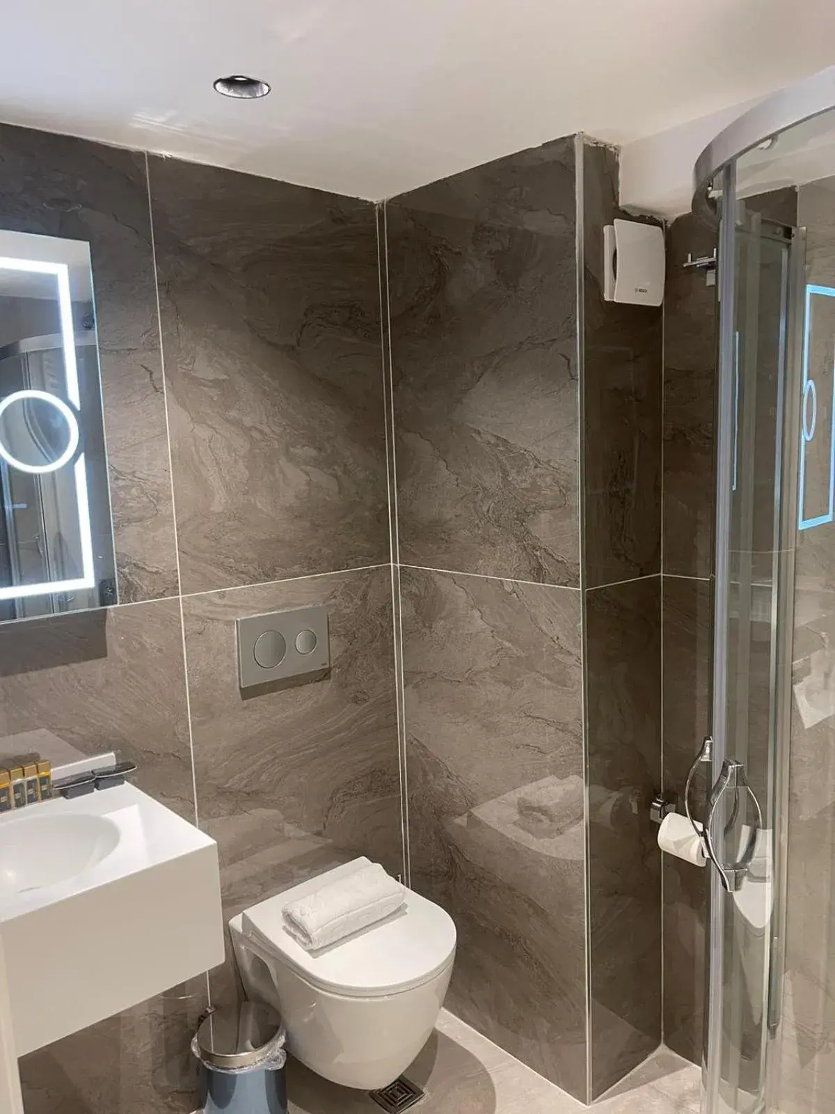 Deluxe Triple Room in The Biancho Hotel Old City - Special Category Deluxe Triple Room in The Biancho Hotel Old City - Special Category