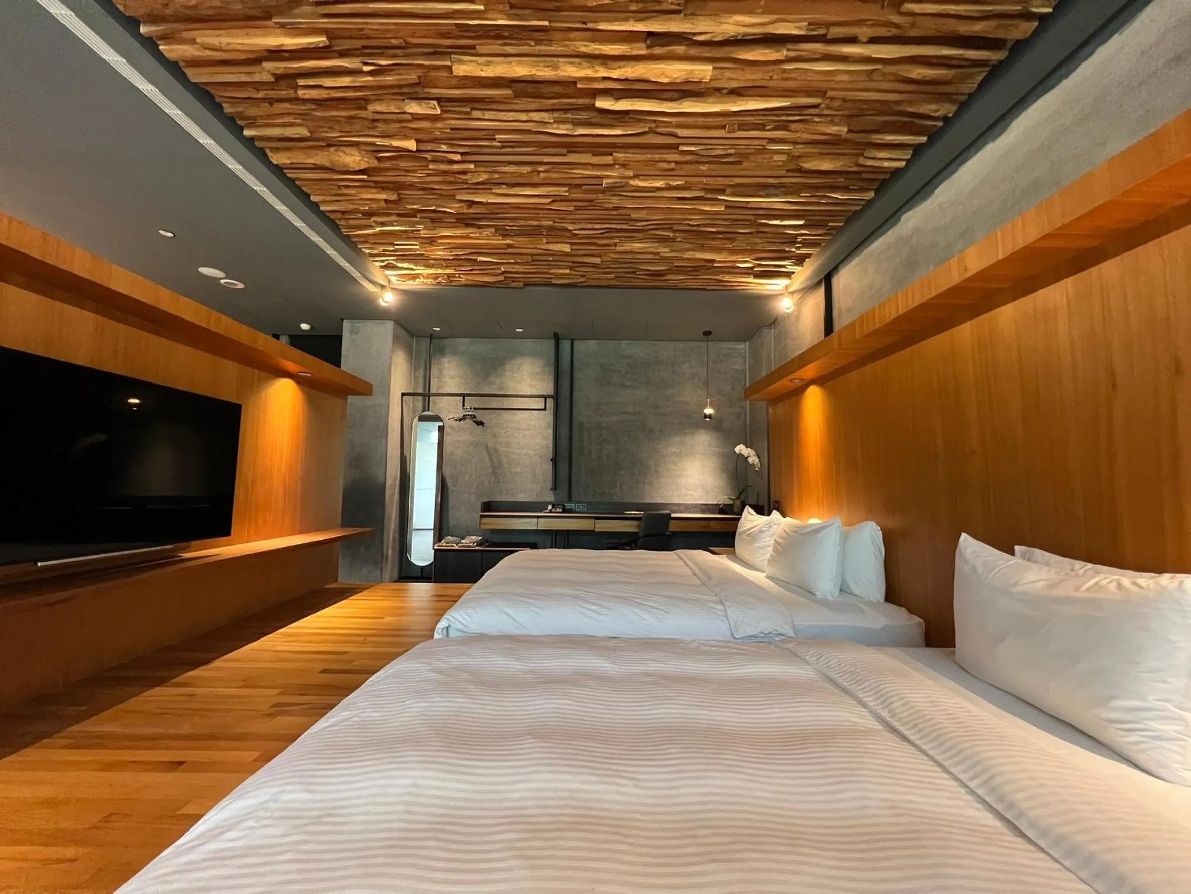 Photo of the whole room, Bed in Onsen Papawaqa