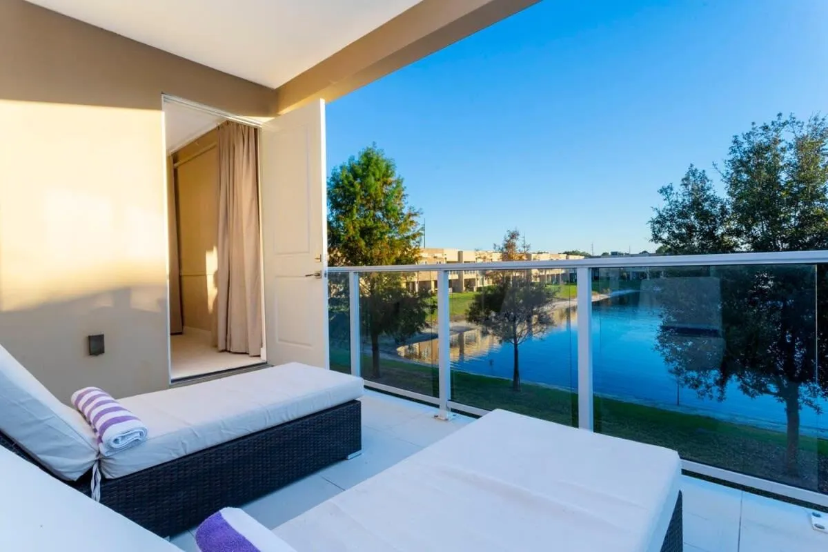 Bed in Stunning 4Bd Close to Disney @ Magic Village 7614