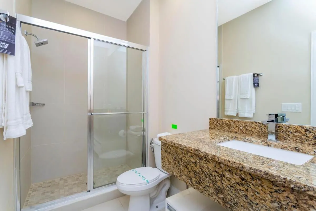 Stunning 4Bd Close to Disney @ Magic Village 7614