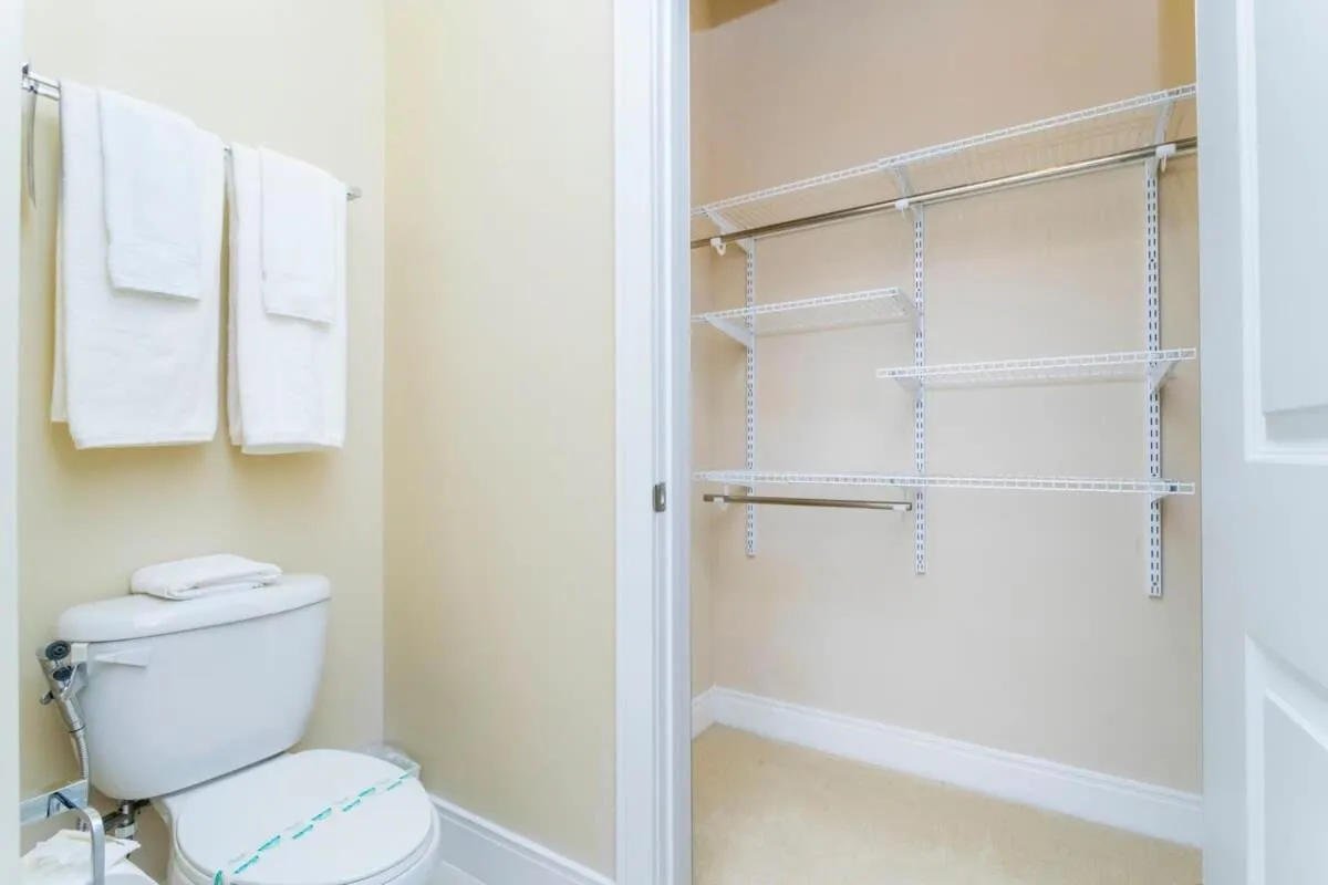 Stunning 4Bd Close to Disney @ Magic Village 7614