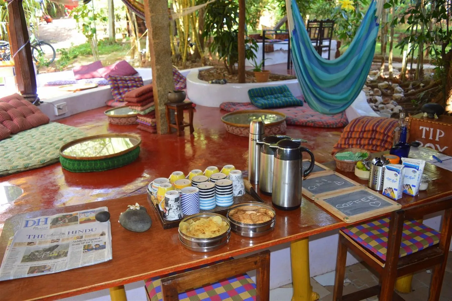 Communal lounge/ TV room in Namaste Yoga Farm