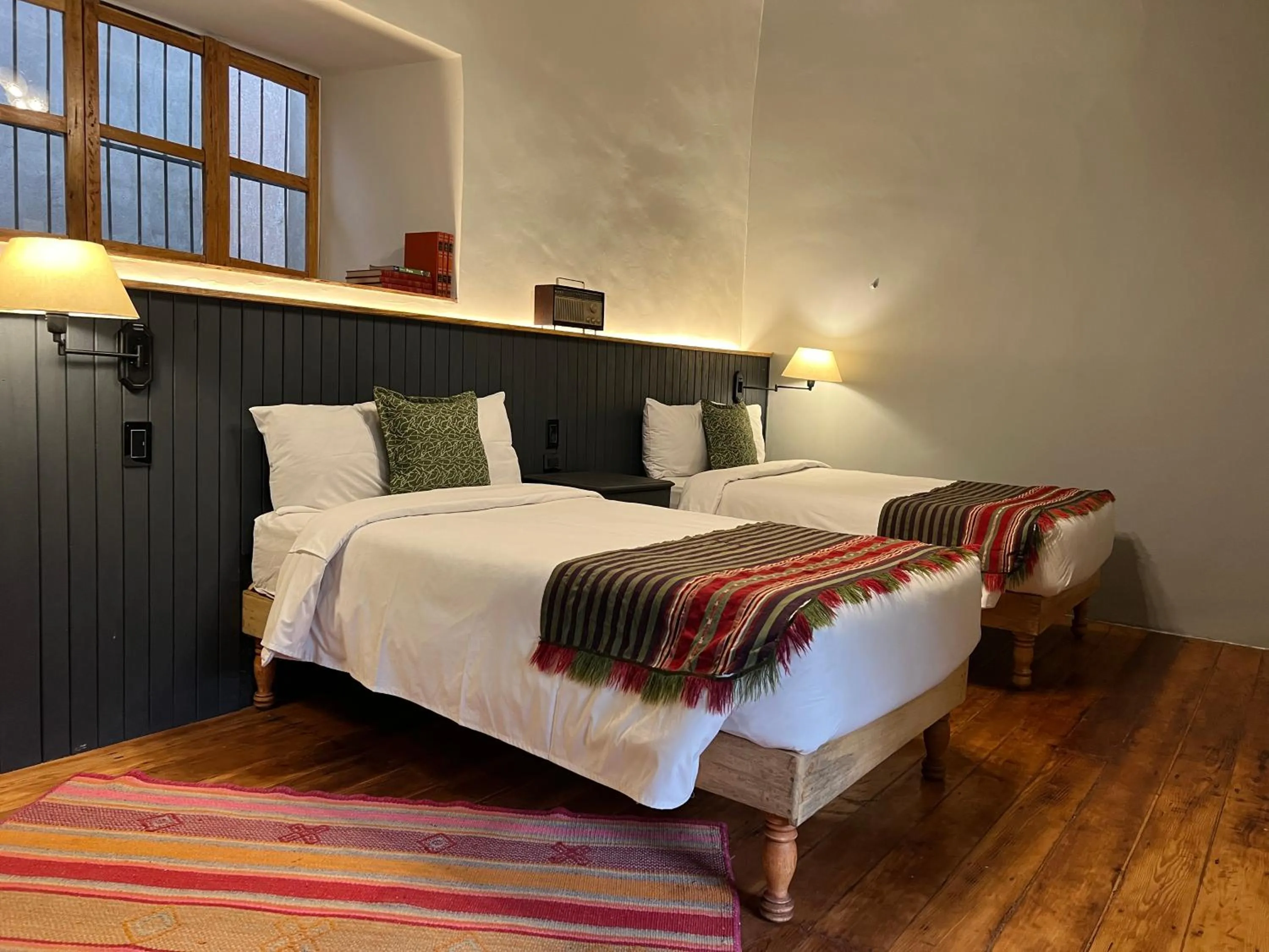 Photo of the whole room, Bed in Casa Tunki