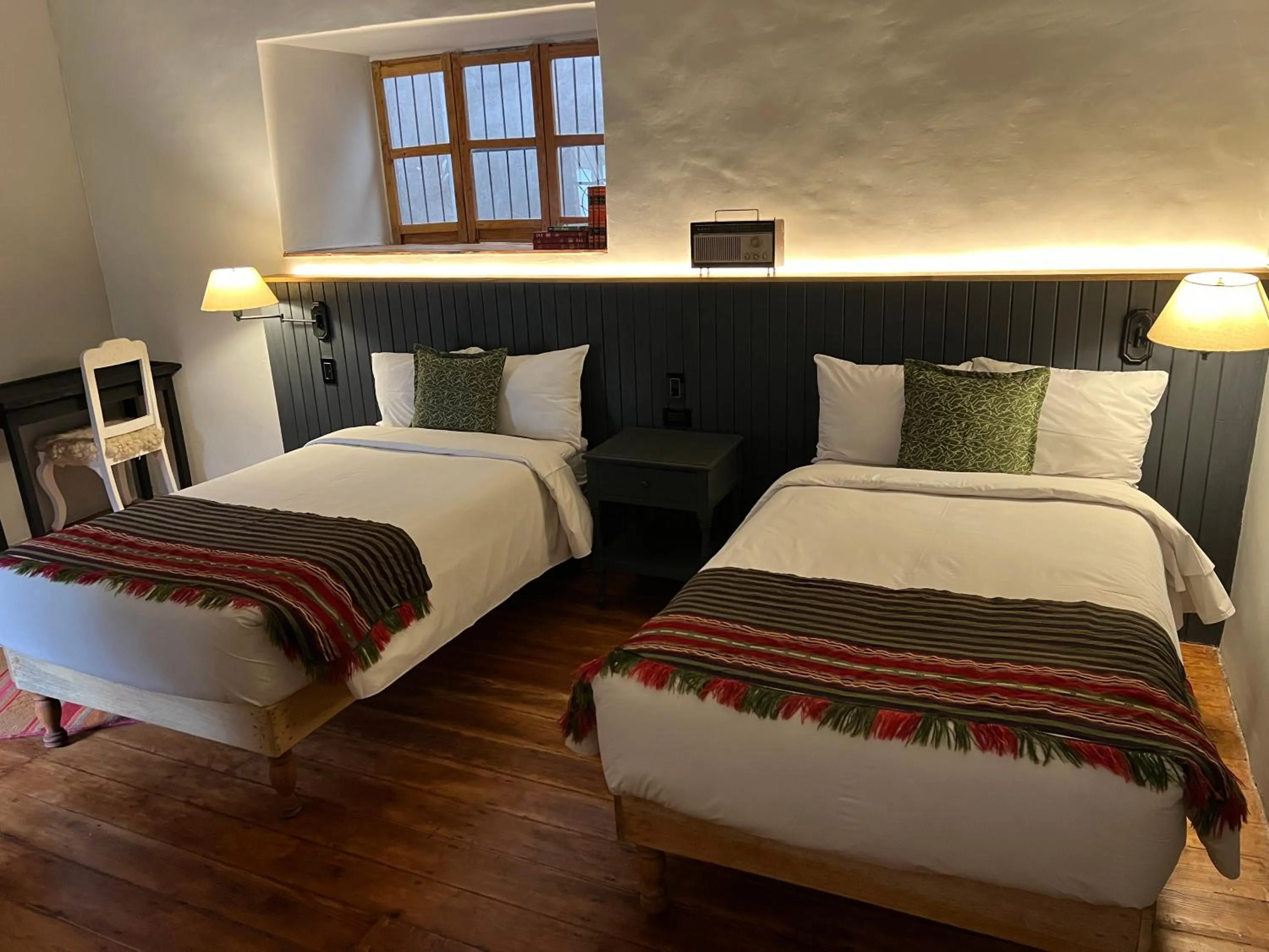 Photo of the whole room, Bed in Casa Tunki