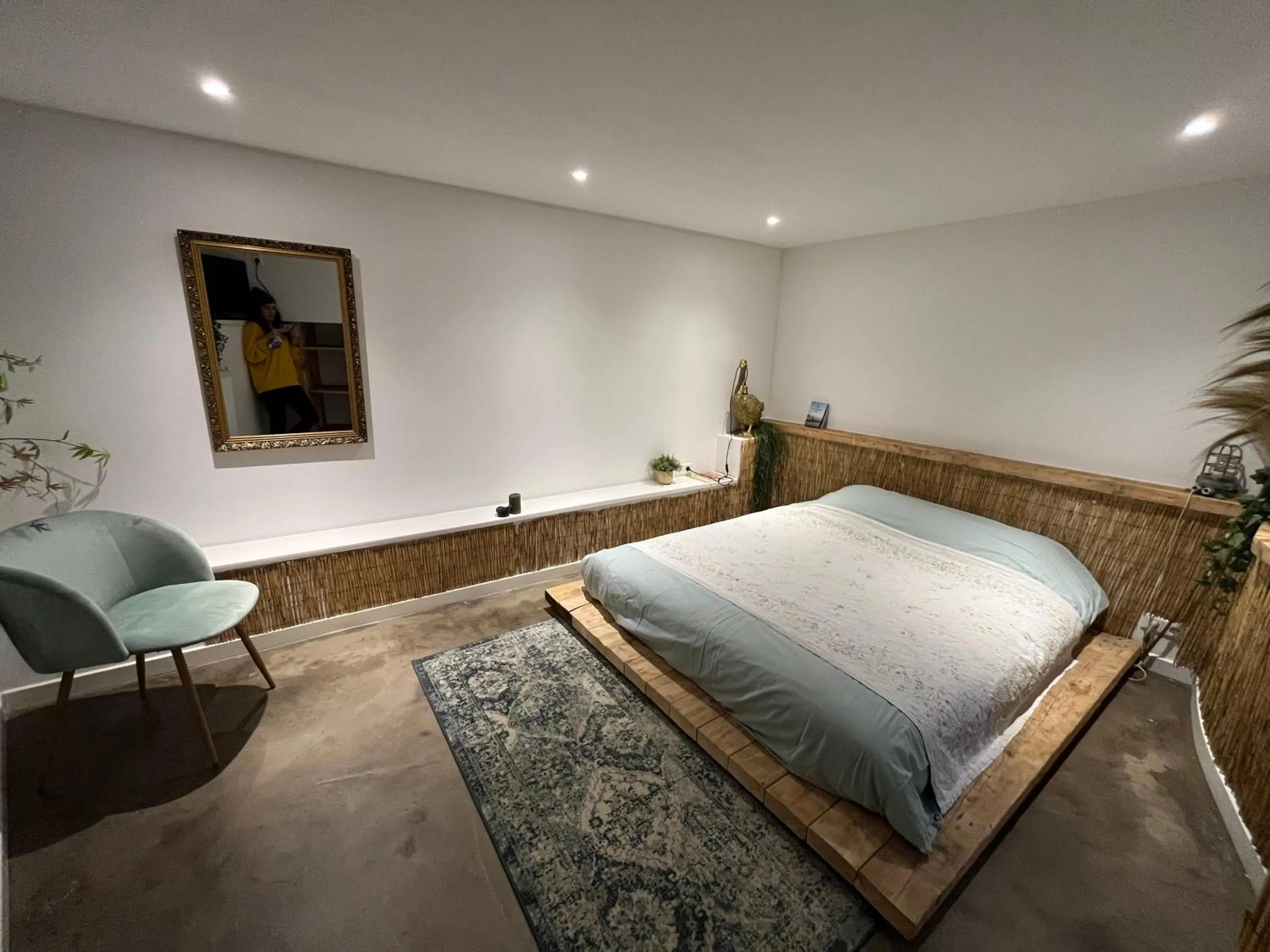 Bedroom, Bed in Tiny Beachhouse