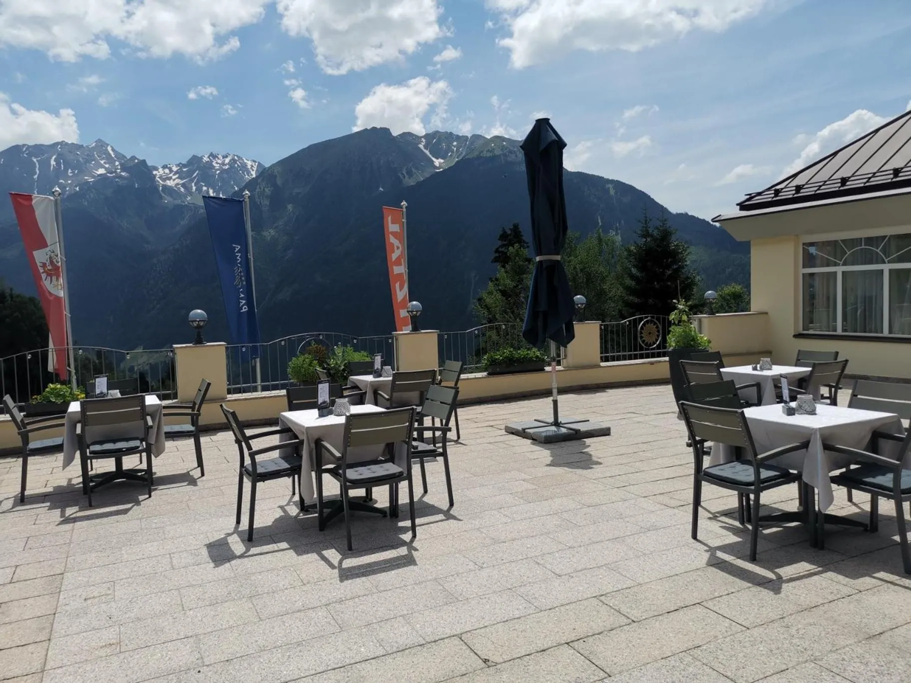 Restaurant/places to eat in Wellness Aparthotel Panorama Alpin - Ferienwohnungen Jerzens im Pitztal