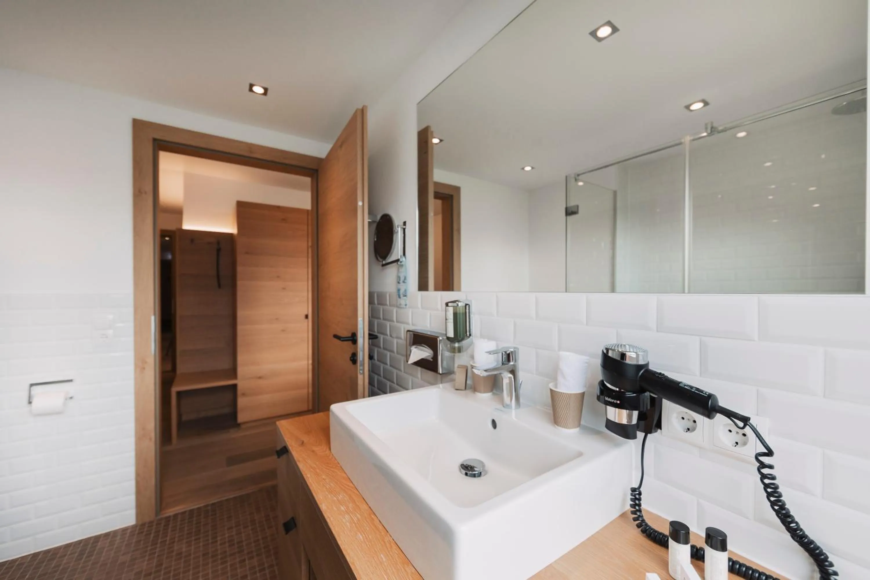 Bathroom in Wellness Aparthotel Panorama Alpin - Ferienwohnungen Jerzens im Pitztal