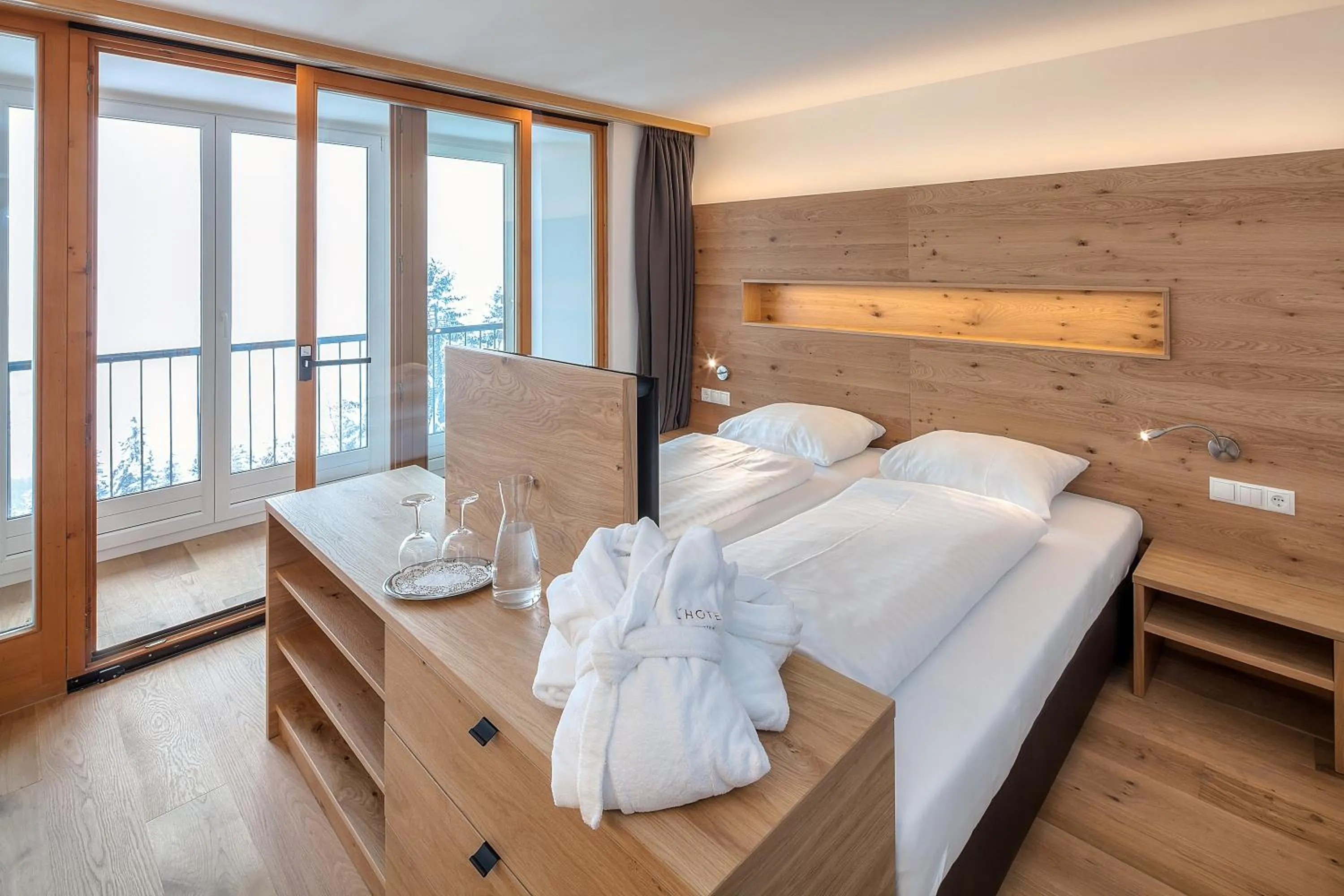 Photo of the whole room, Bed in Wellness Aparthotel Panorama Alpin - Ferienwohnungen Jerzens im Pitztal
