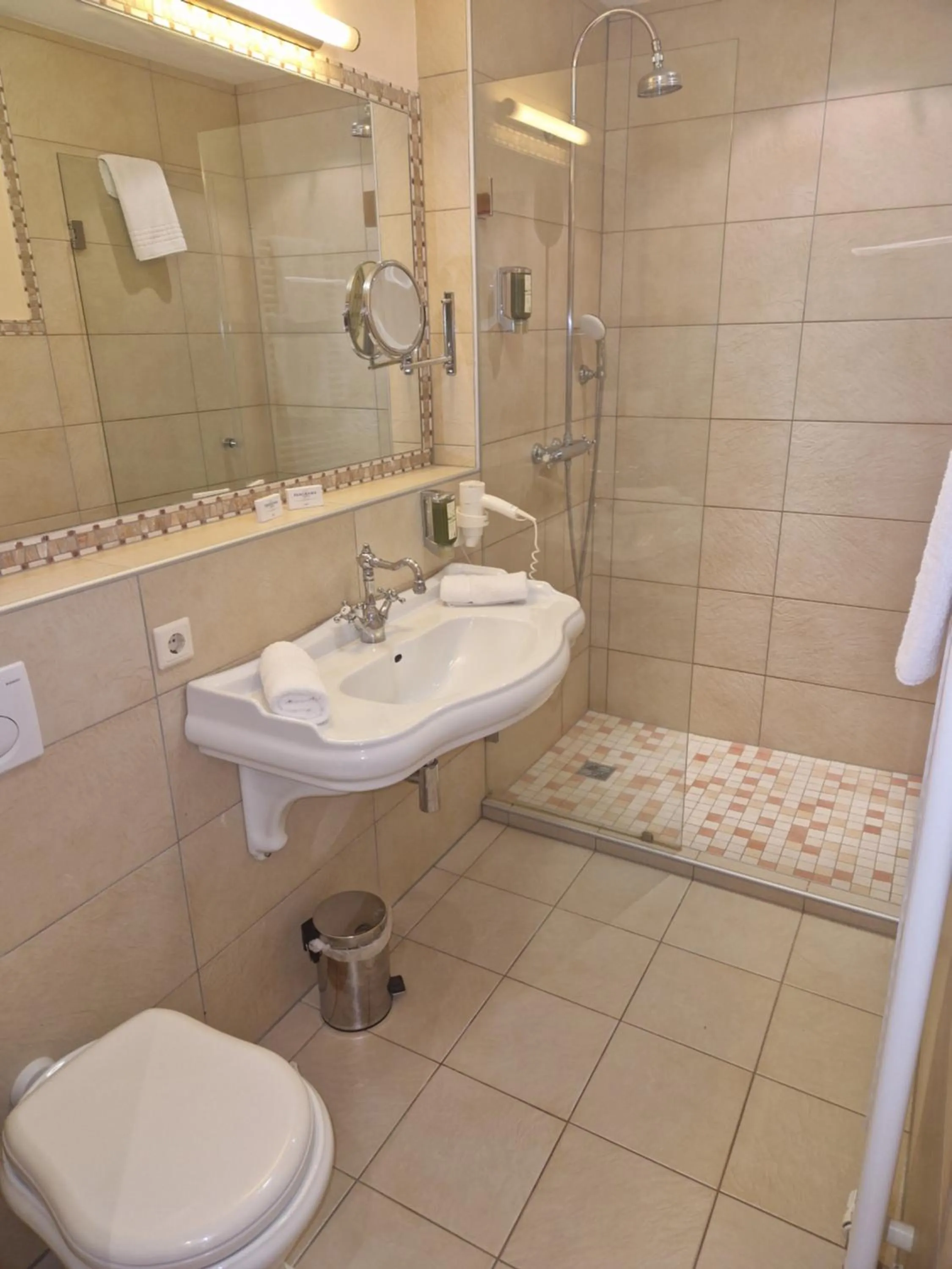 Toilet in Wellness Aparthotel Panorama Alpin - Ferienwohnungen Jerzens im Pitztal