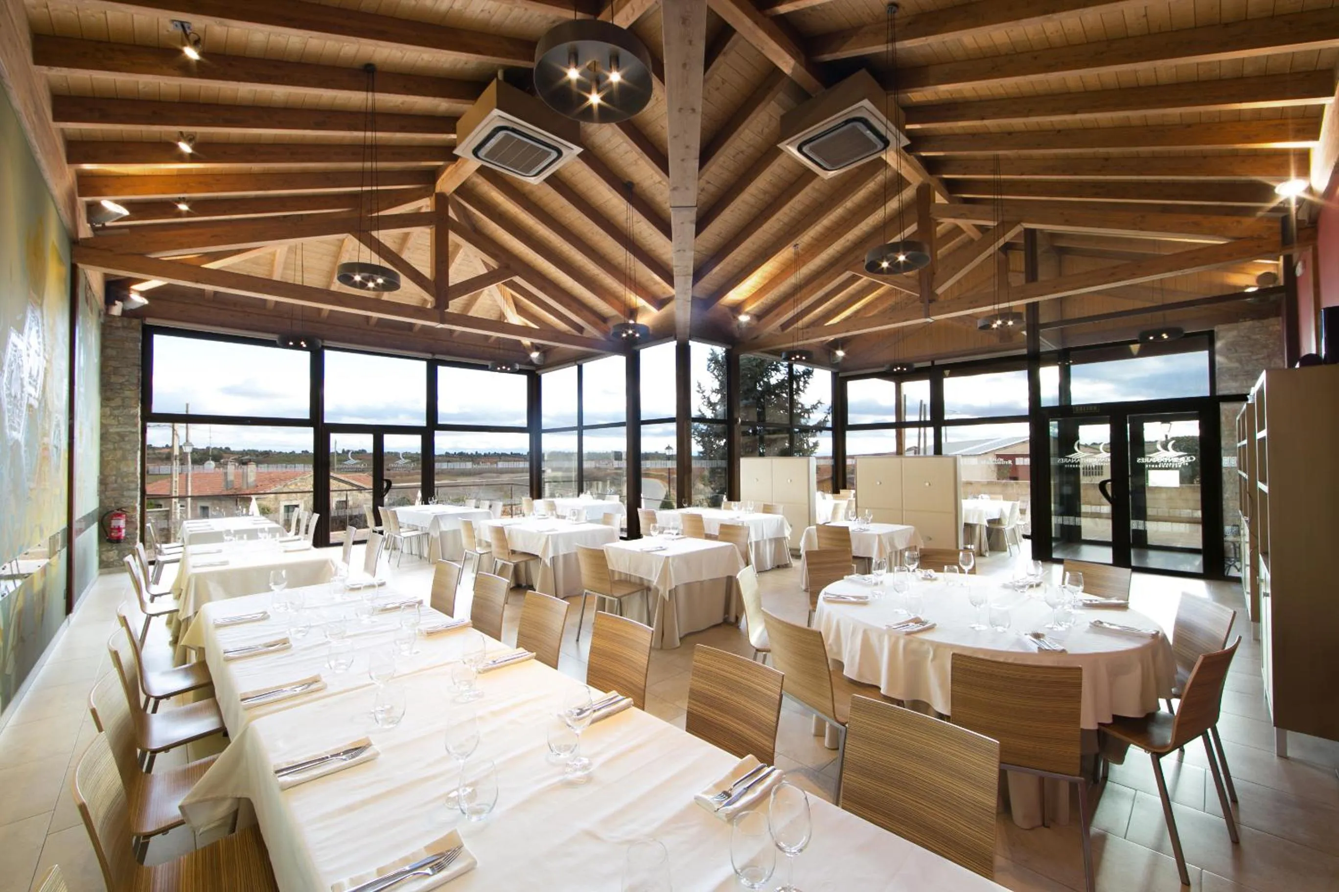 Restaurant/places to eat in Quintanares