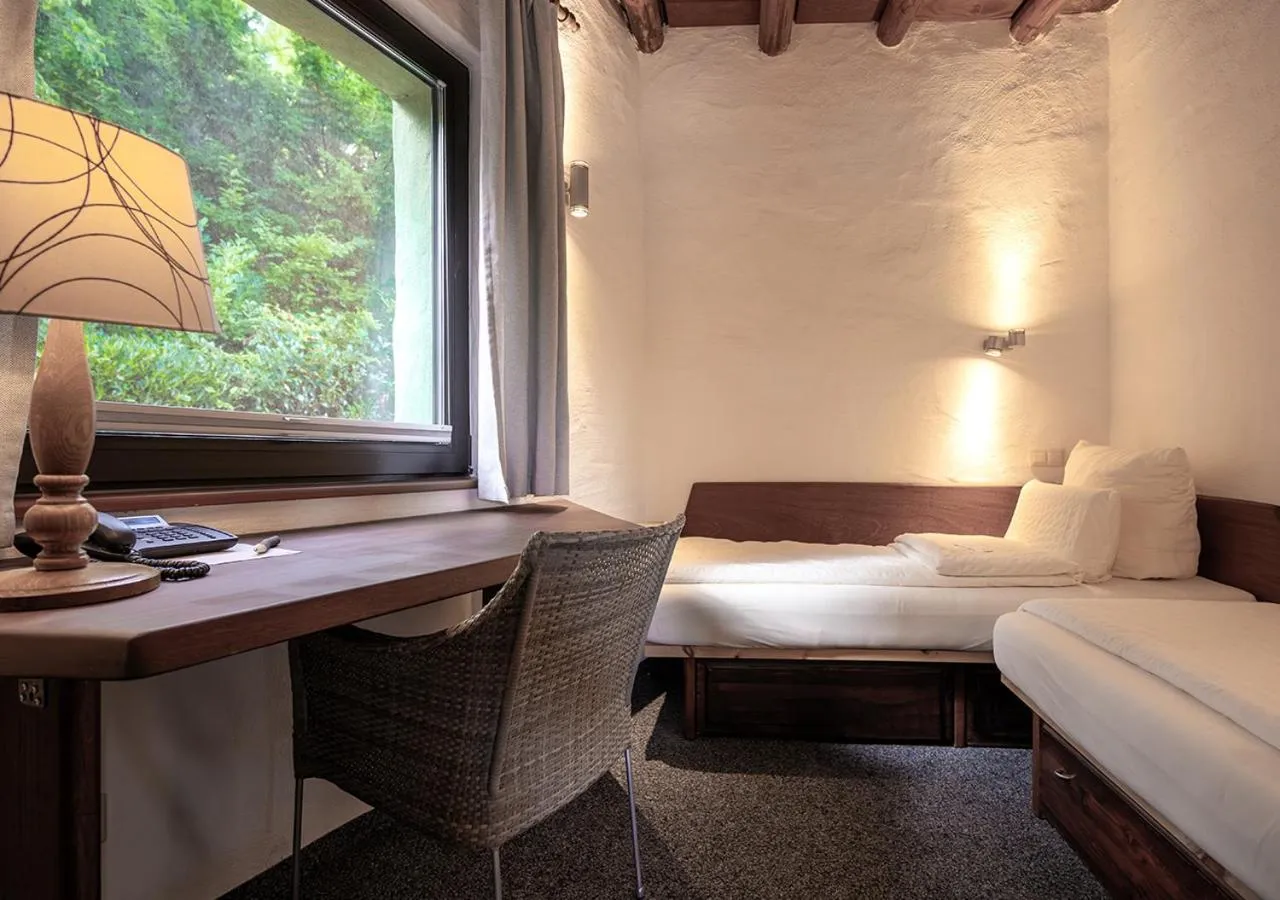 Bed in Hotel Land Gut Höhne