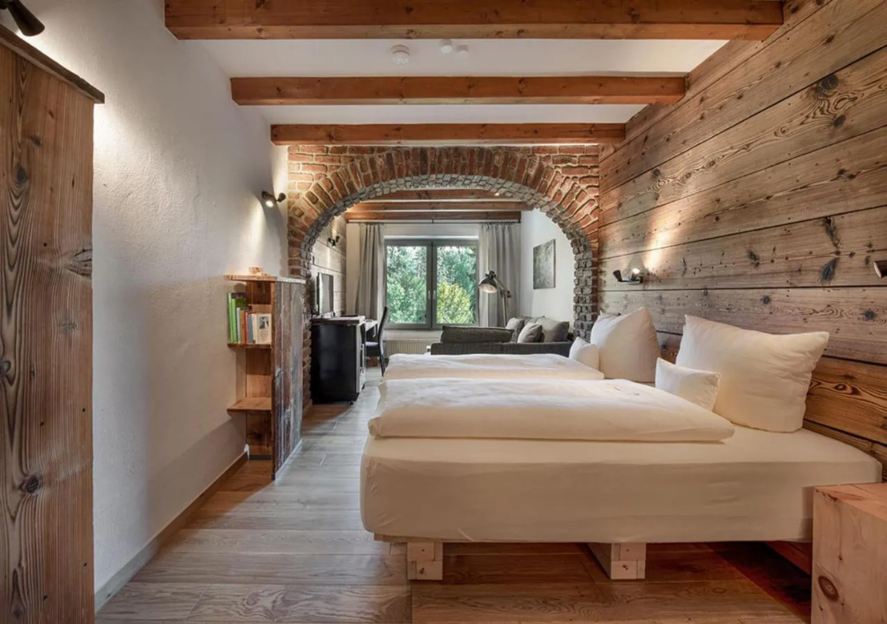 Bed in Hotel Land Gut Höhne