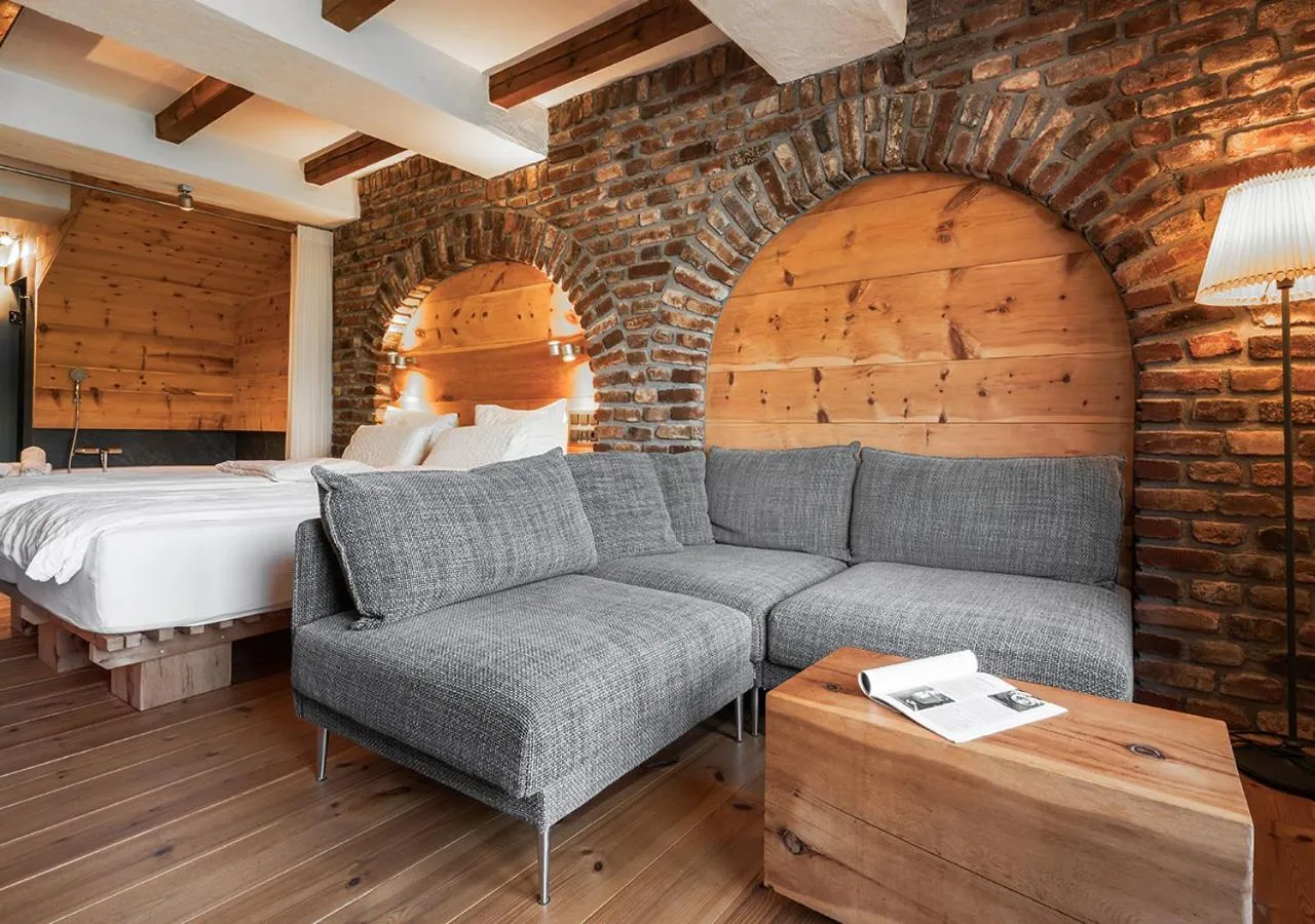 Bed in Hotel Land Gut Höhne