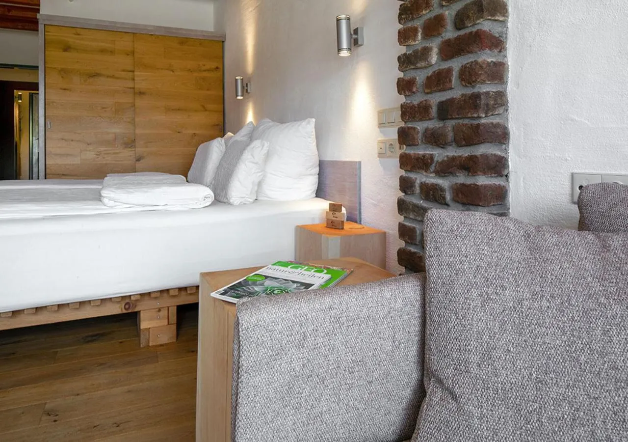 Bed in Hotel Land Gut Höhne