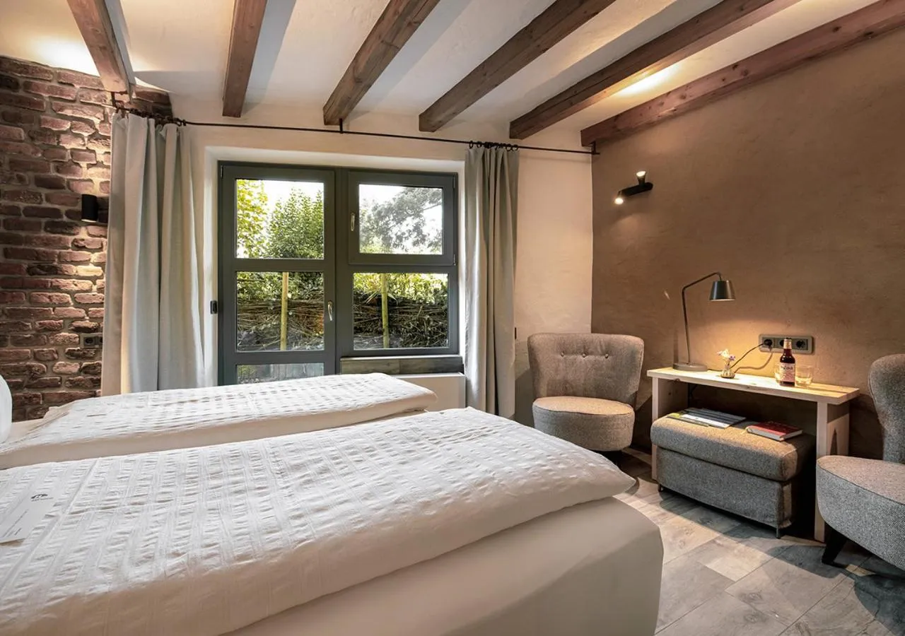 Bed in Hotel Land Gut Höhne