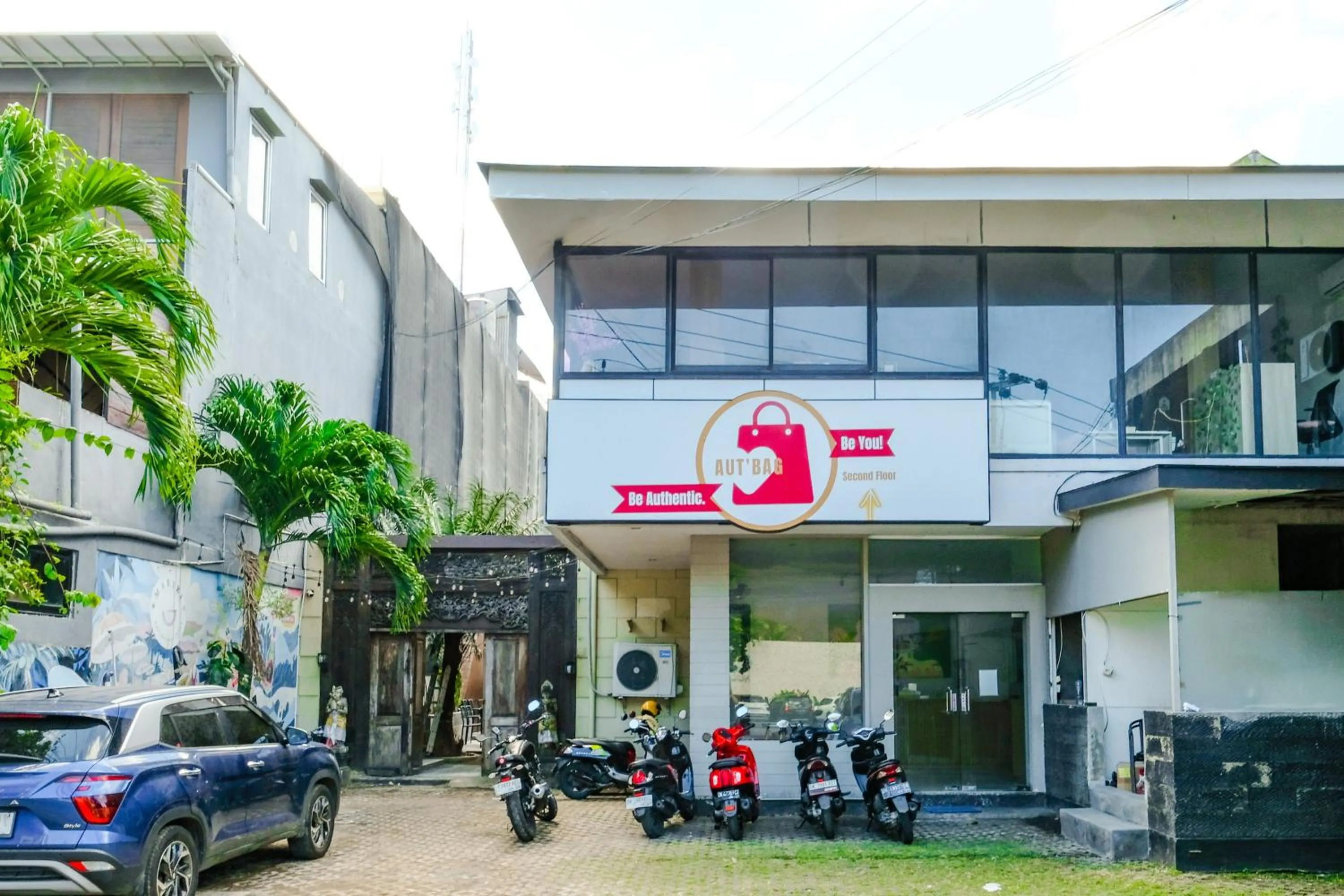 Facade/entrance in Lega Legi Town House Seminyak by The Lavana
