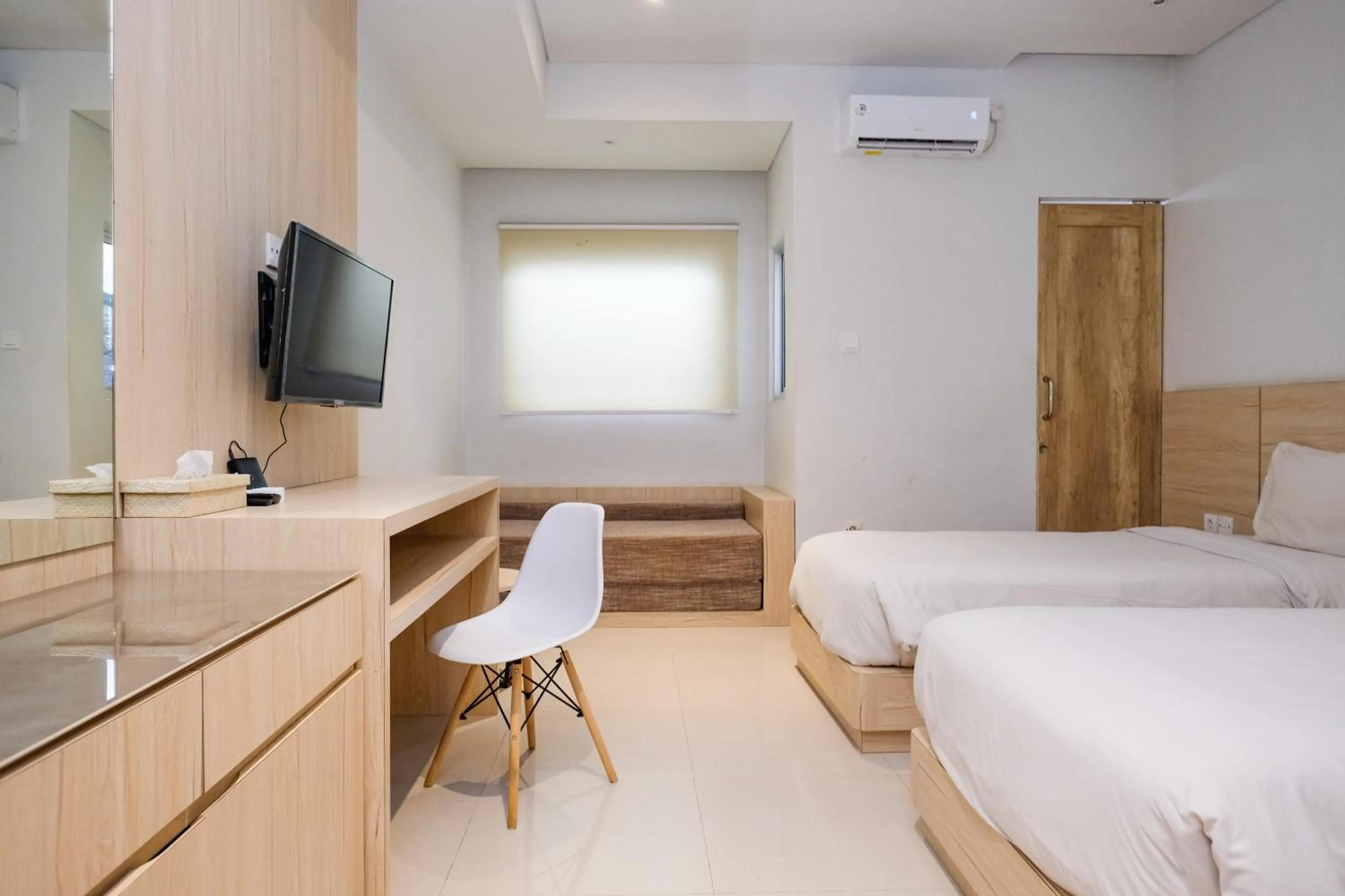 Bedroom, Bed in Lega Legi Town House Seminyak by The Lavana