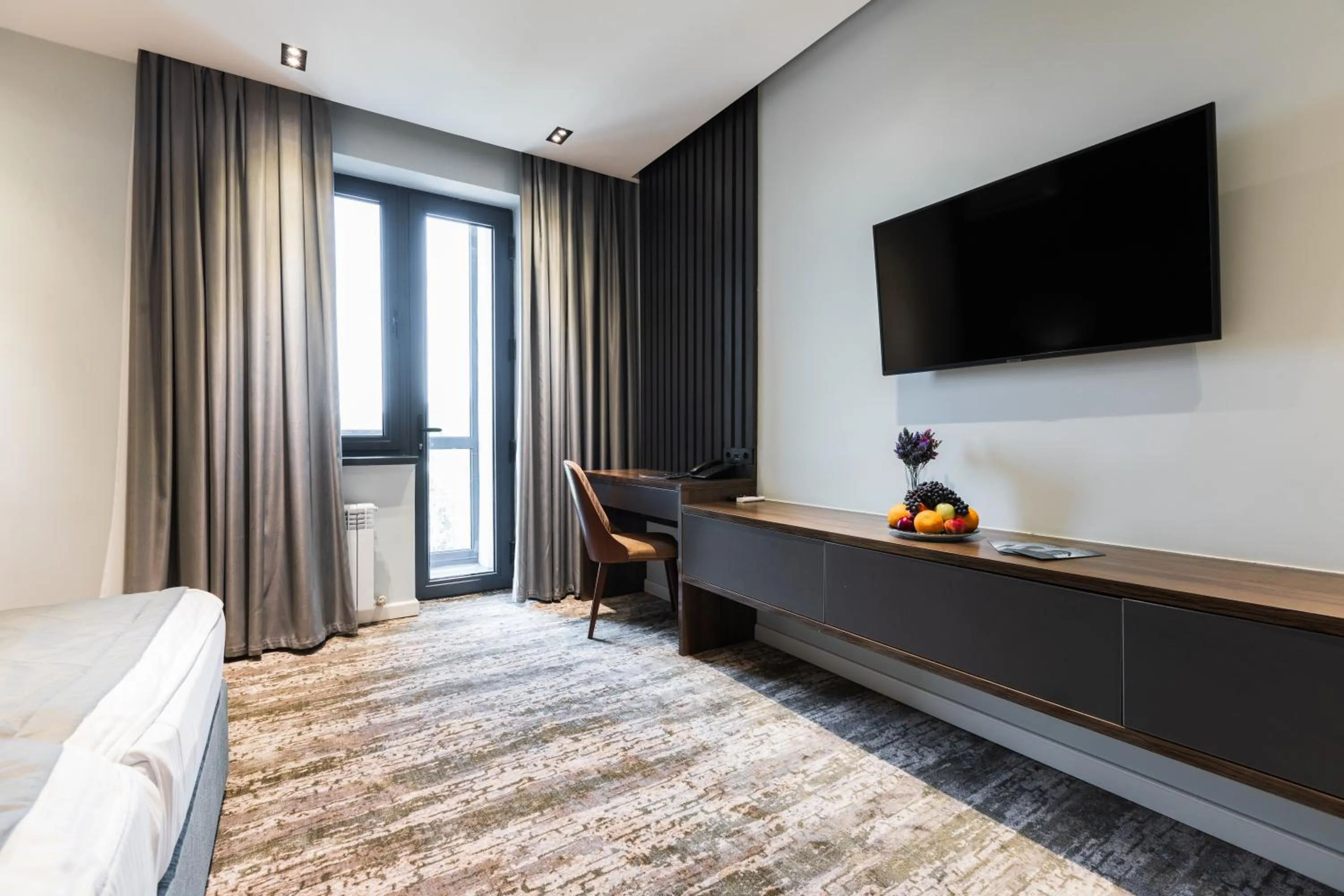 TV and multimedia, Bed in Roadside by Khorrot