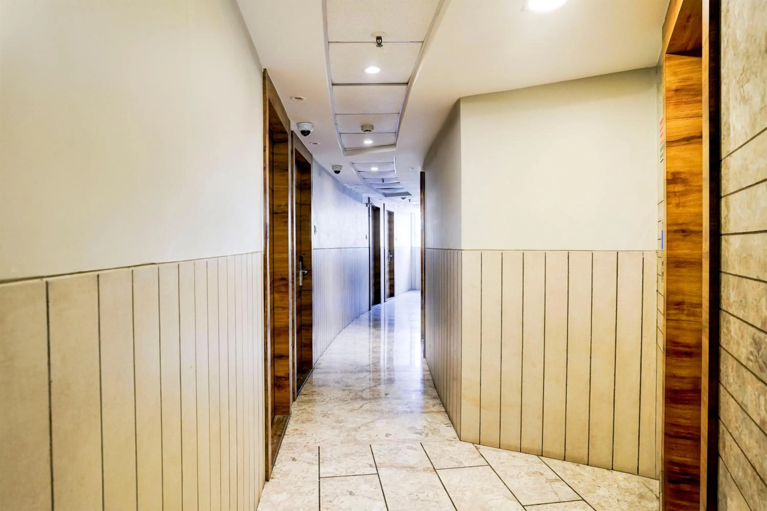 Lobby or reception in Super Townhouse Oak Vashi