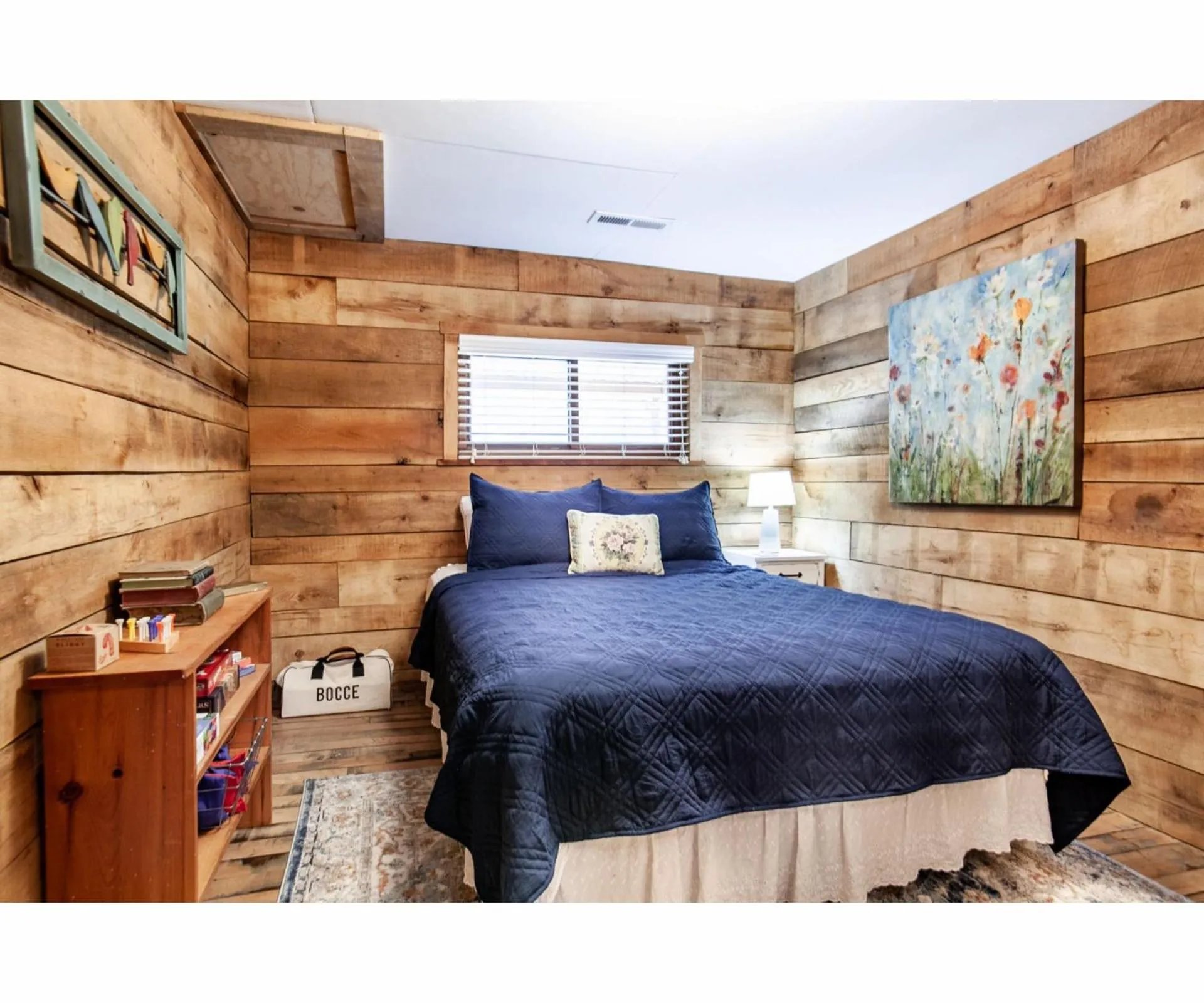 Bedroom, Bed in Beary Relaxing Cabin - Rustic with Outdoor Patio