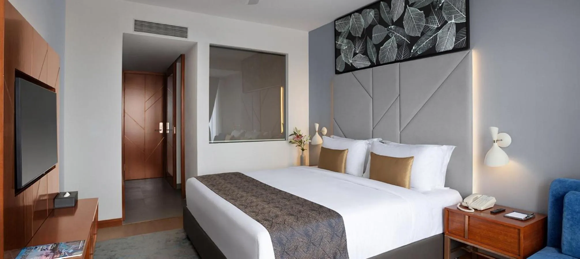 Bedroom, Bed in De Mandarin Hotel Goa