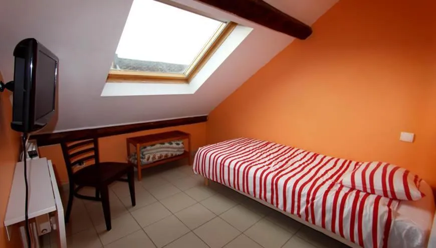 Bedroom, Bed in Presqu'île de Chooz