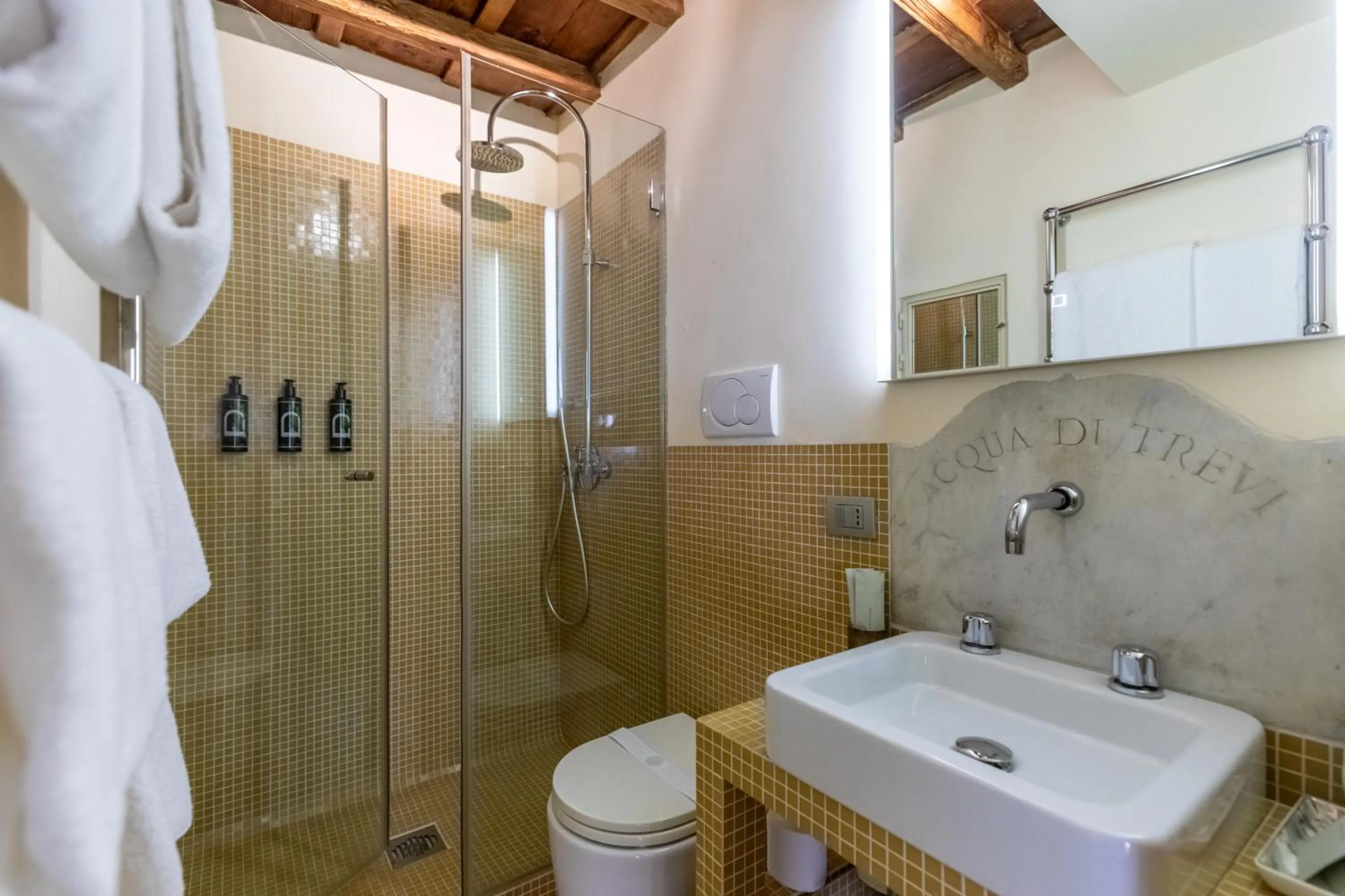 Bathroom in Ara di Marte Suites