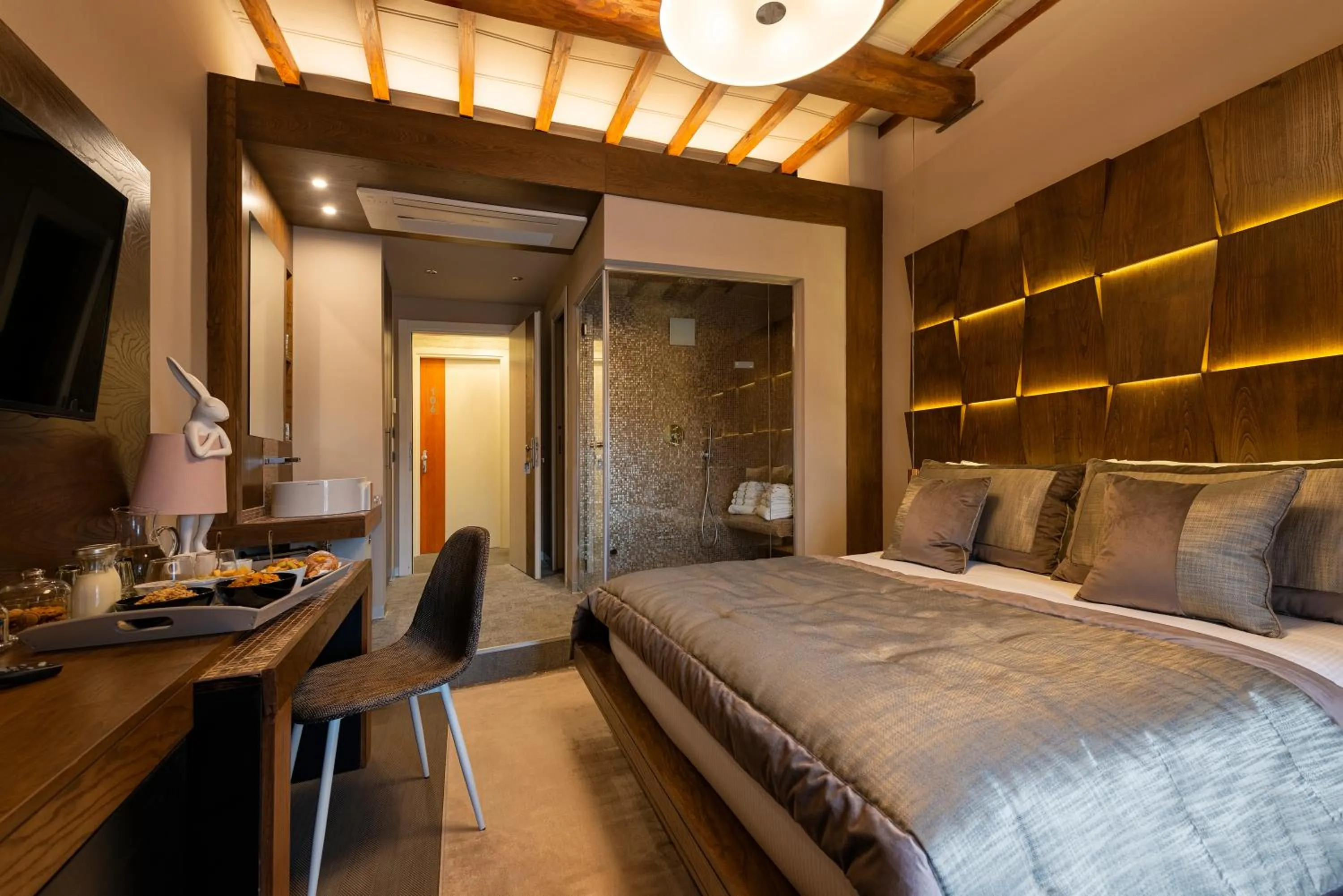 Photo of the whole room, Bed in Ara di Marte Suites