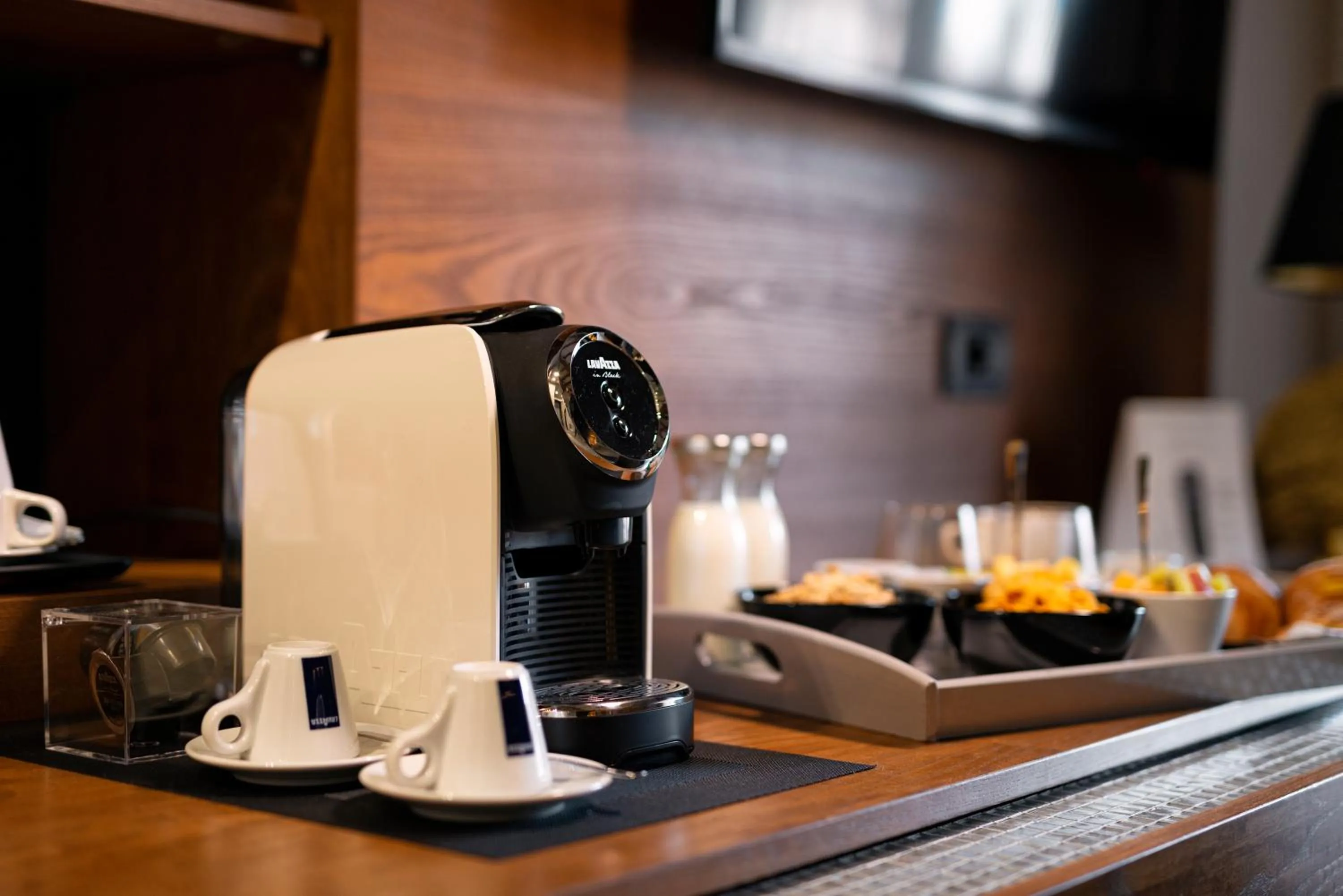 Coffee/tea facilities in Ara di Marte Suites