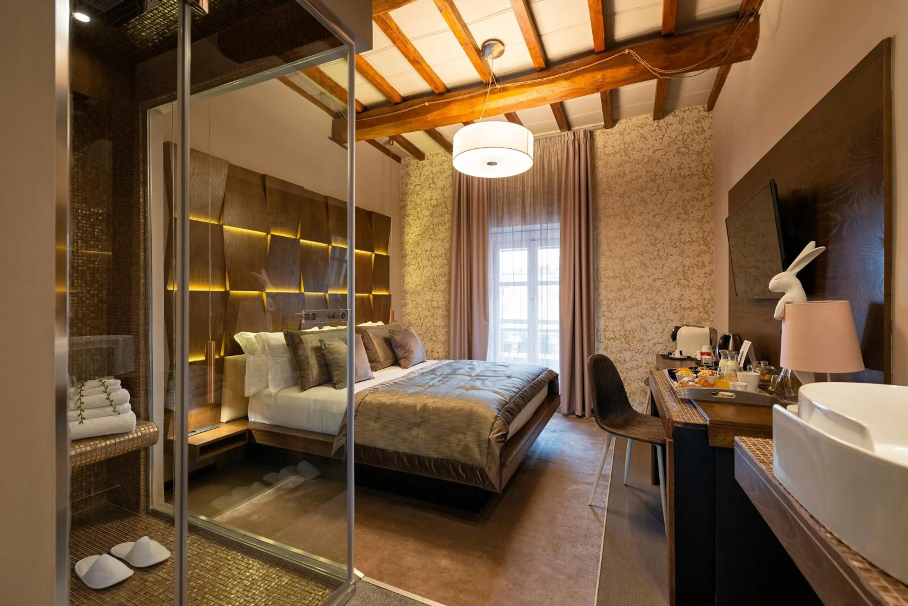 Photo of the whole room, Bed in Ara di Marte Suites