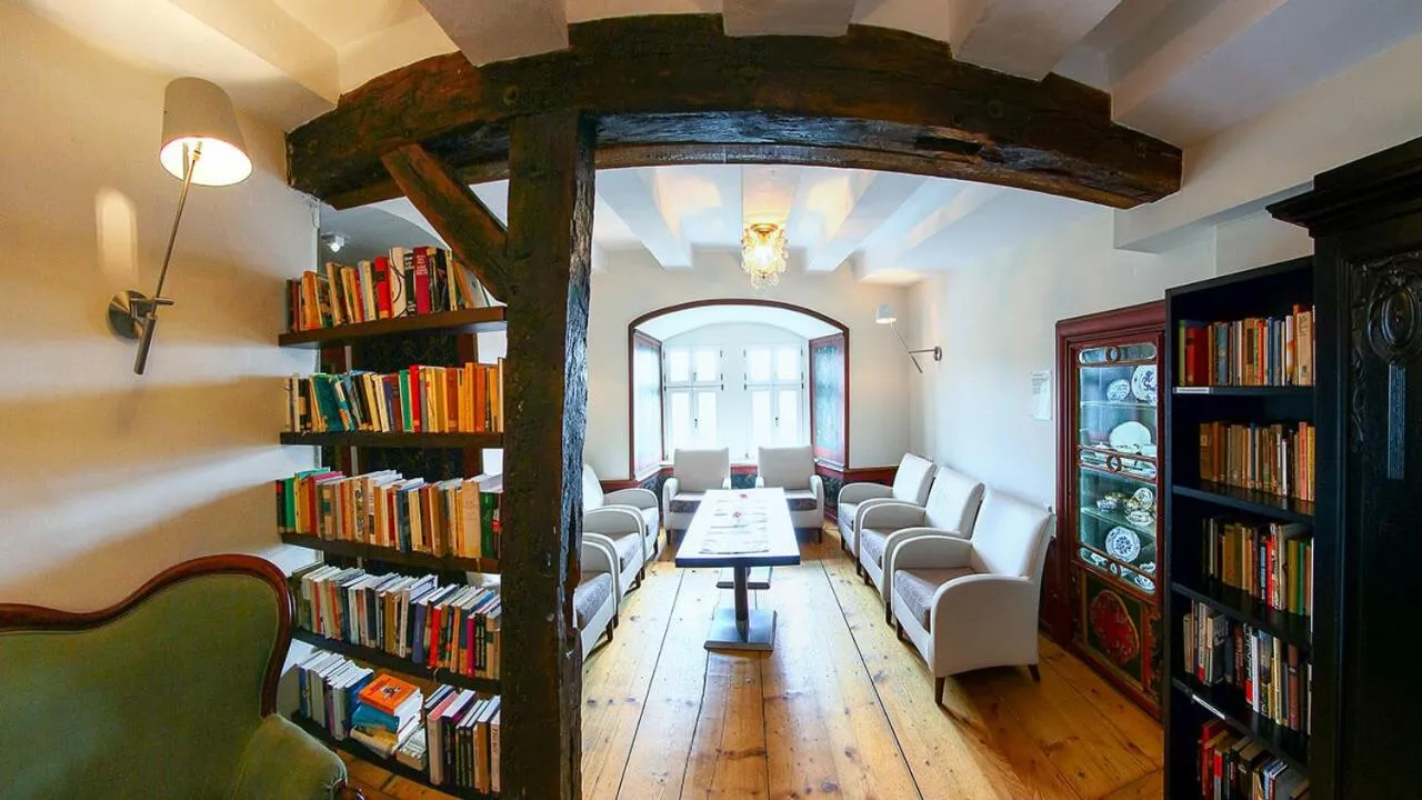 Library in Burg Bodenstein