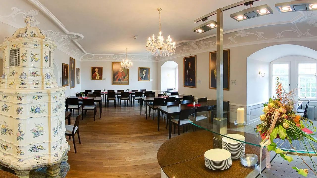 Restaurant/places to eat in Burg Bodenstein