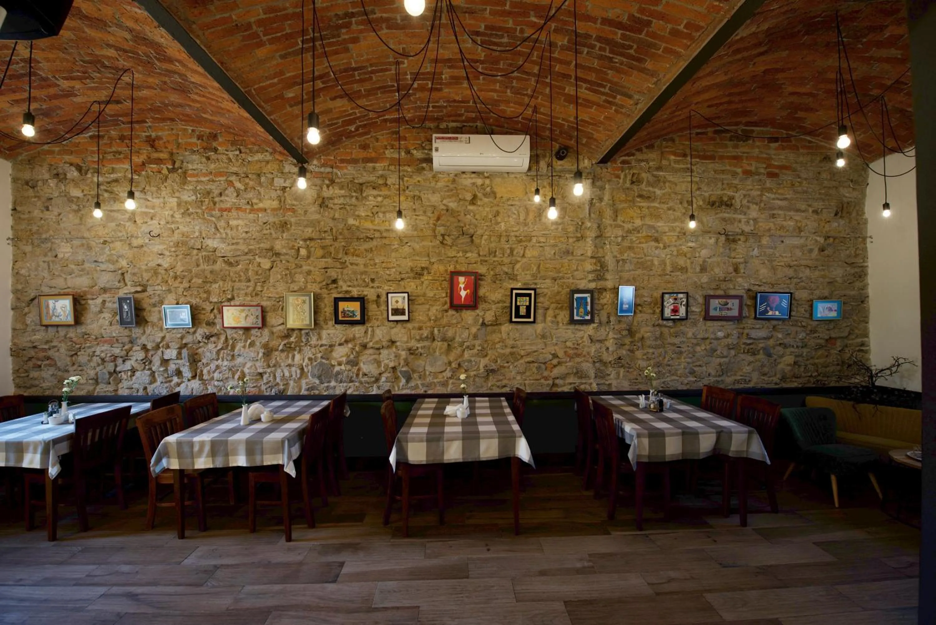 Restaurant/places to eat in Pokoje Gościnne u Klimosza